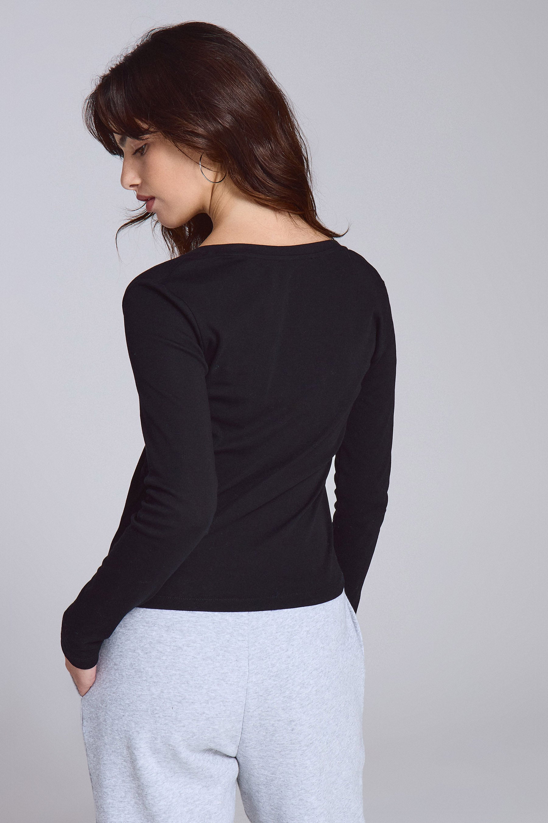 חולצת וי רני שרוול ארוך