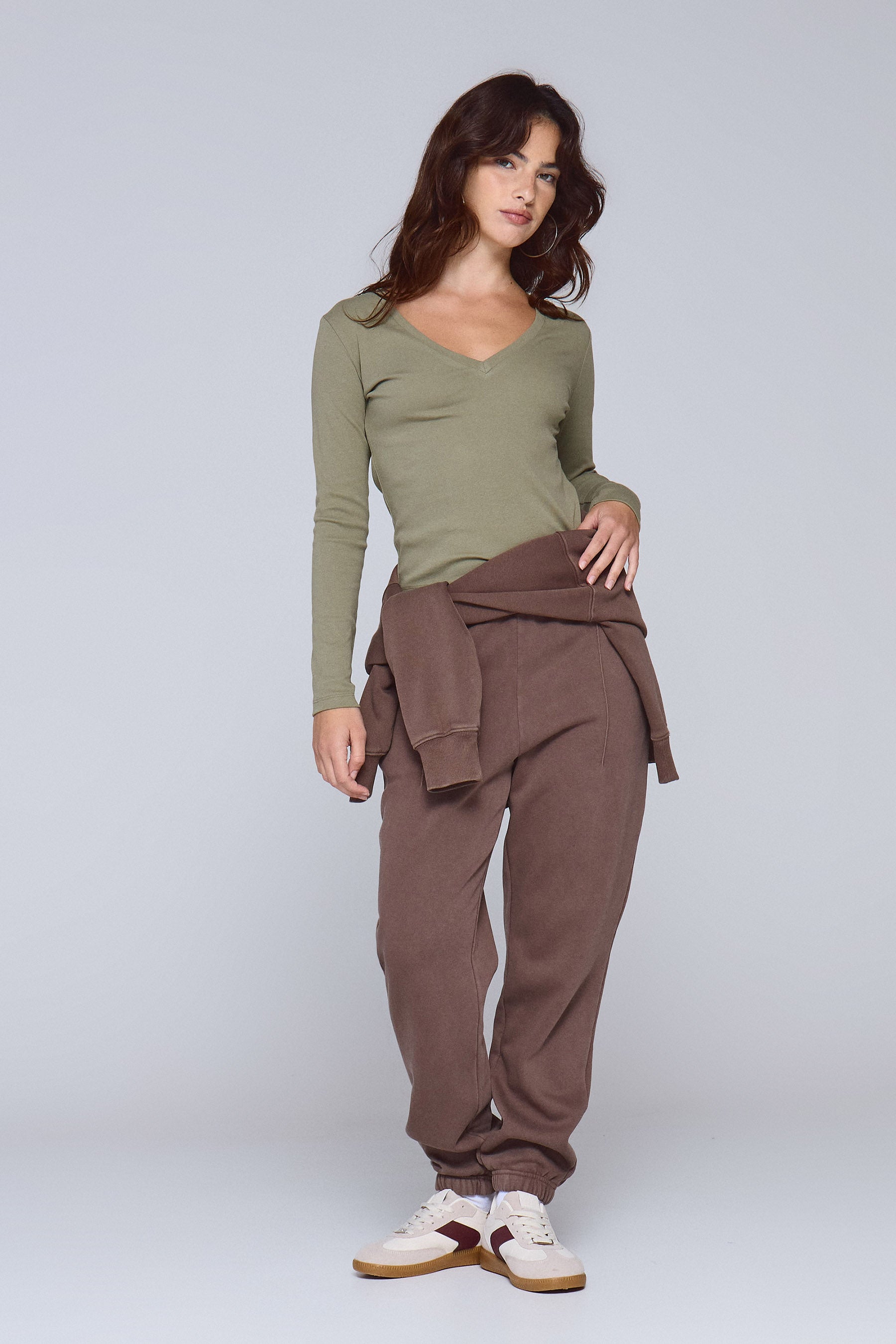 חולצת וי רני שרוול ארוך