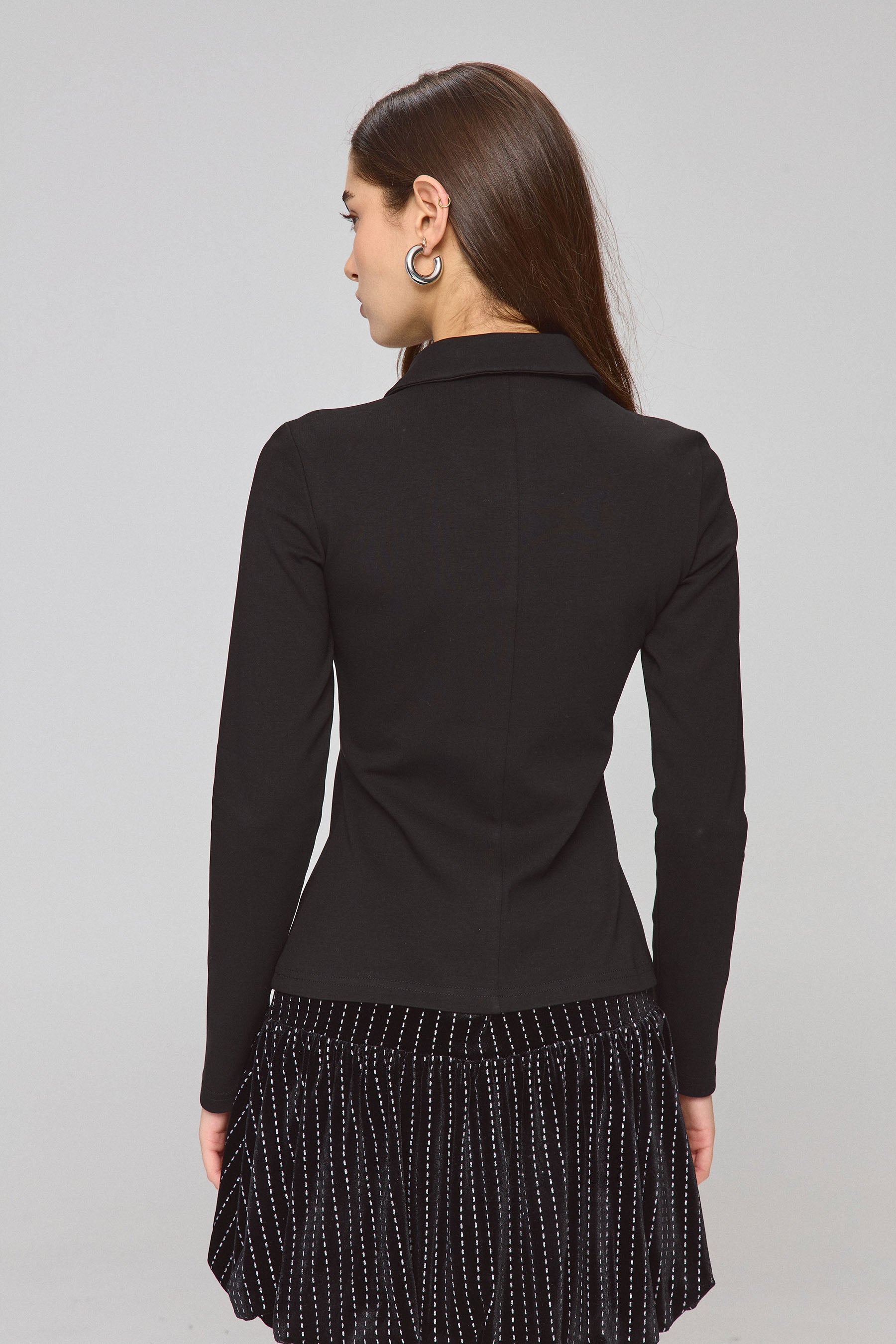 חולצת לייקרה פיטד זיפר