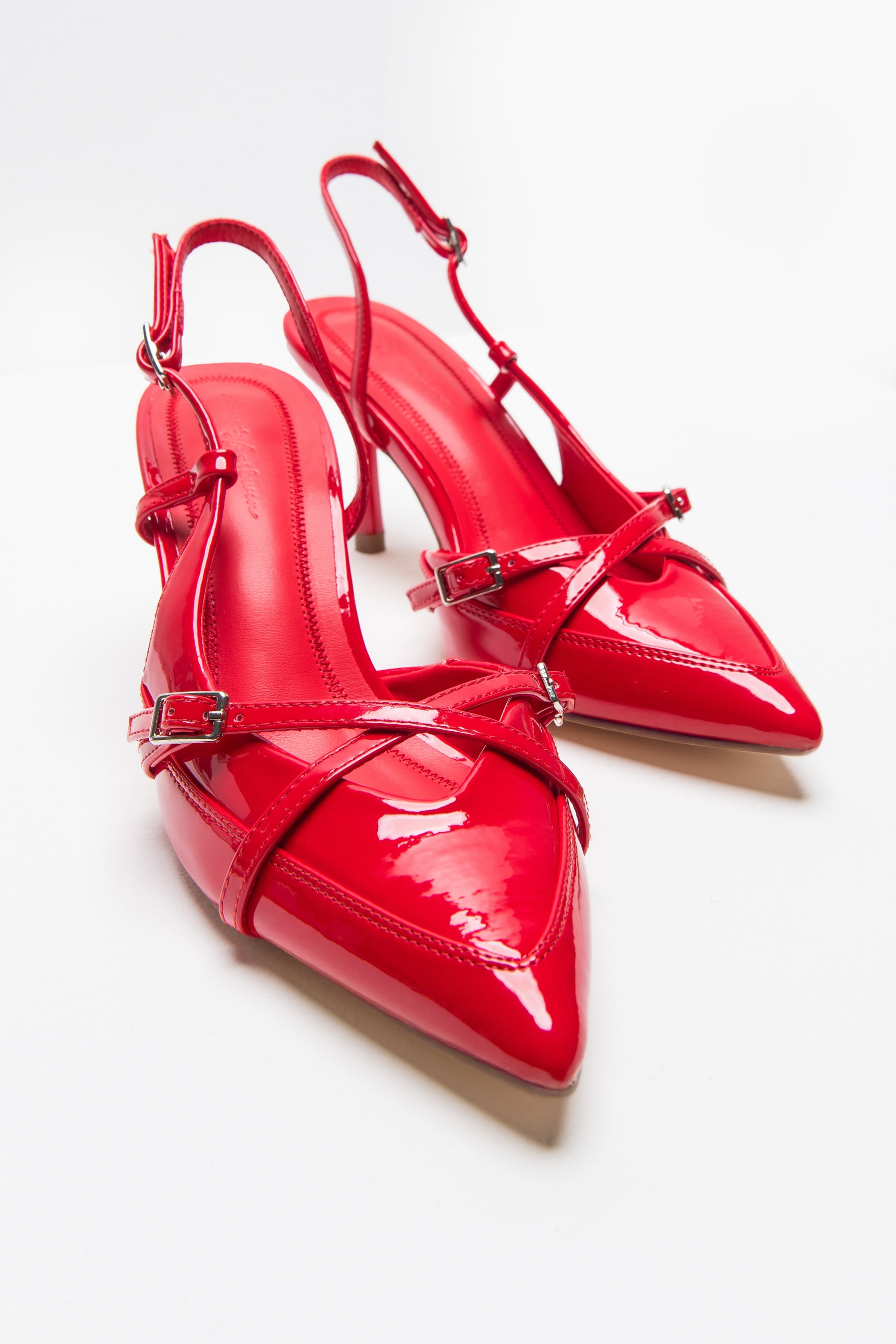 נעל עקב ליאנה