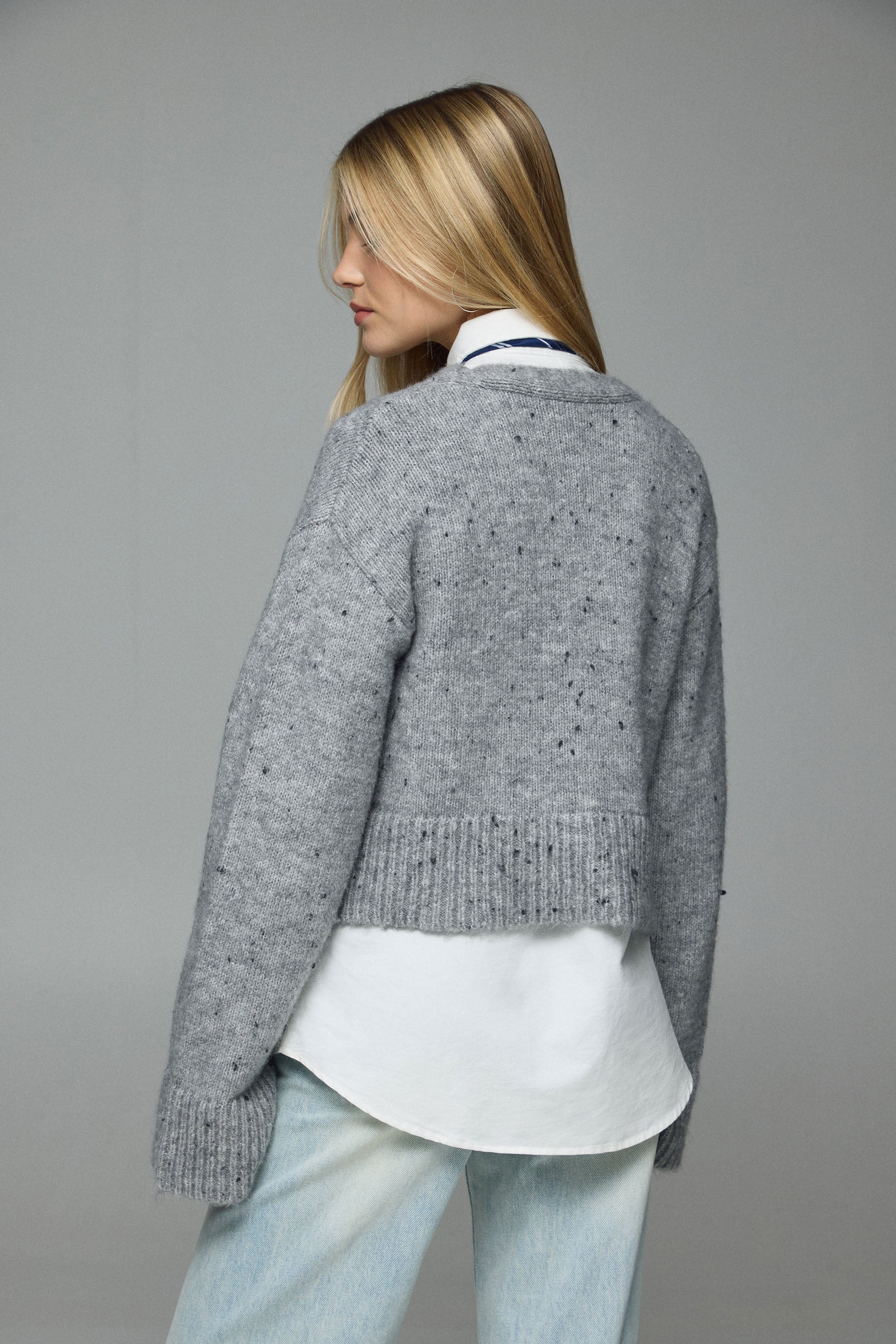 קרדיגן סרוג קרופ עם שרוולים רחבים