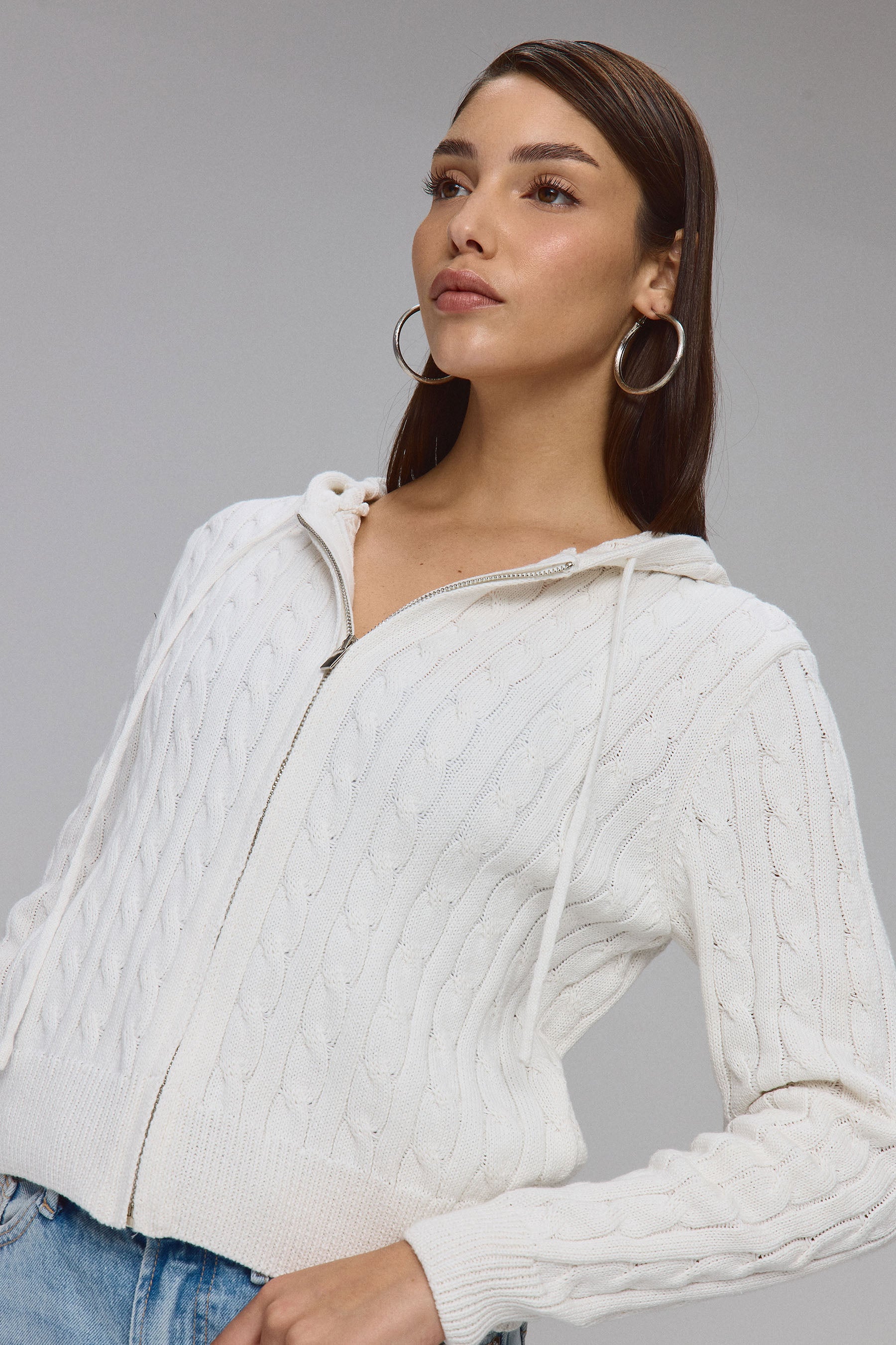 קרדיגן זיפר צמות קפוצ'ון