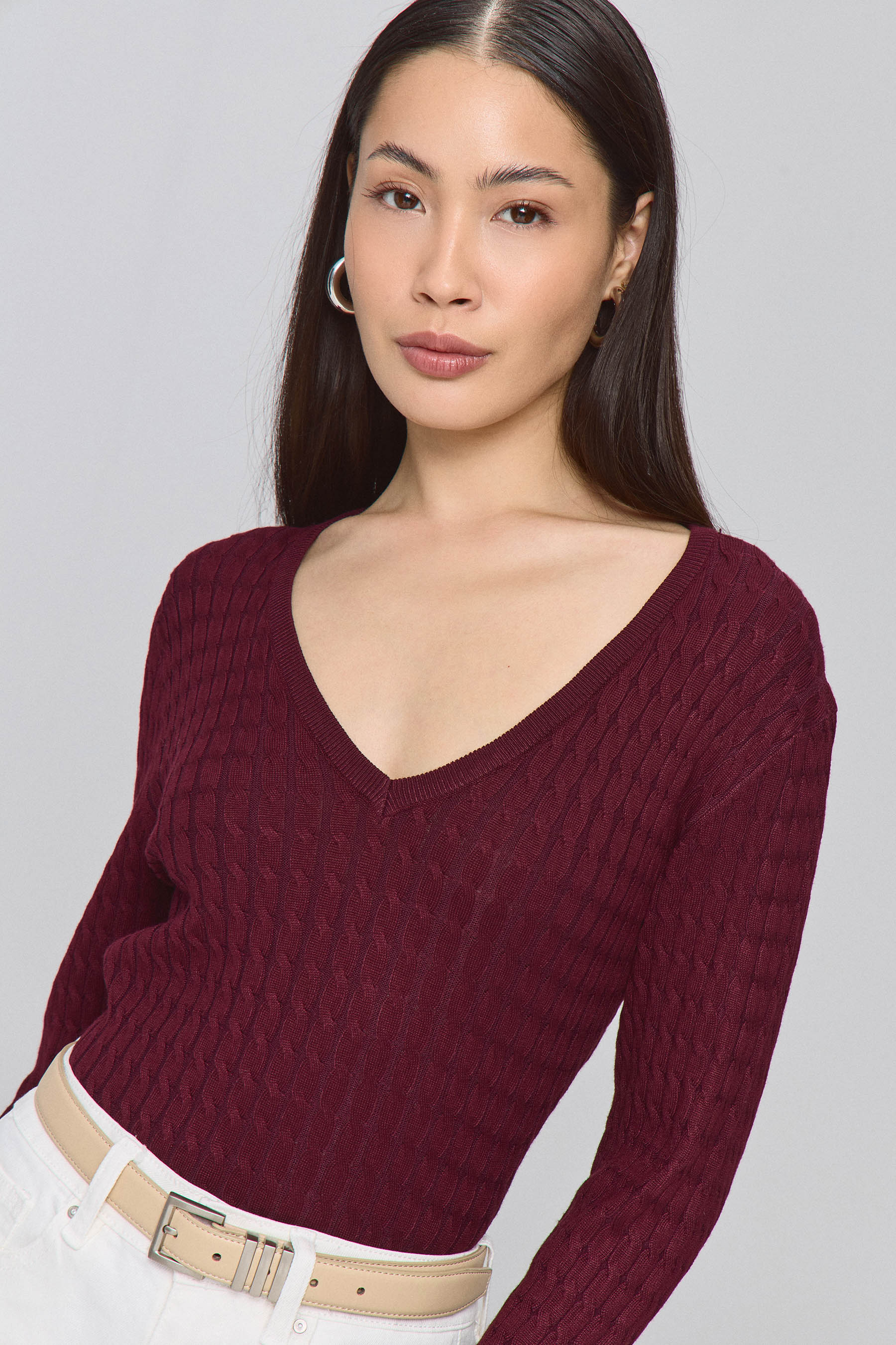 סריג פרומו וי קייבלז ניו