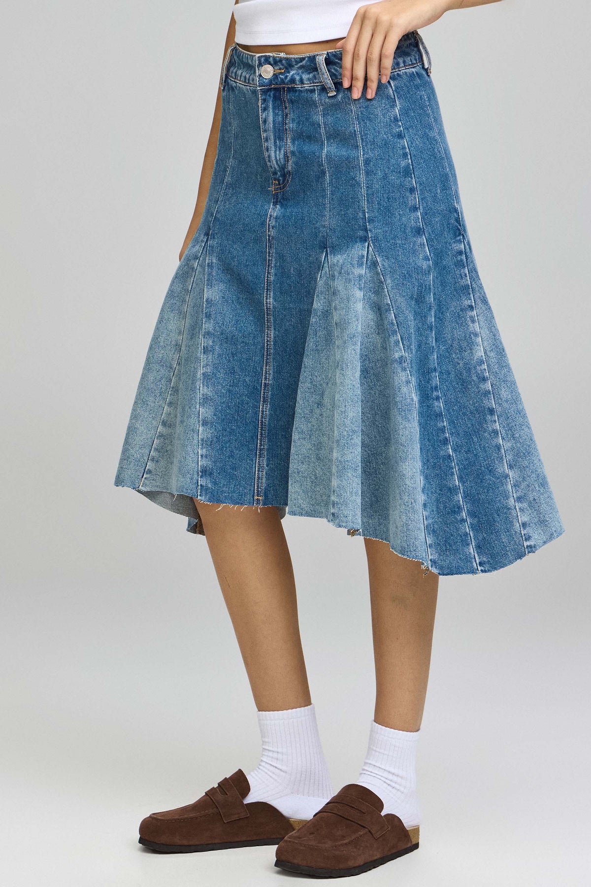 חצאית מידי בלה