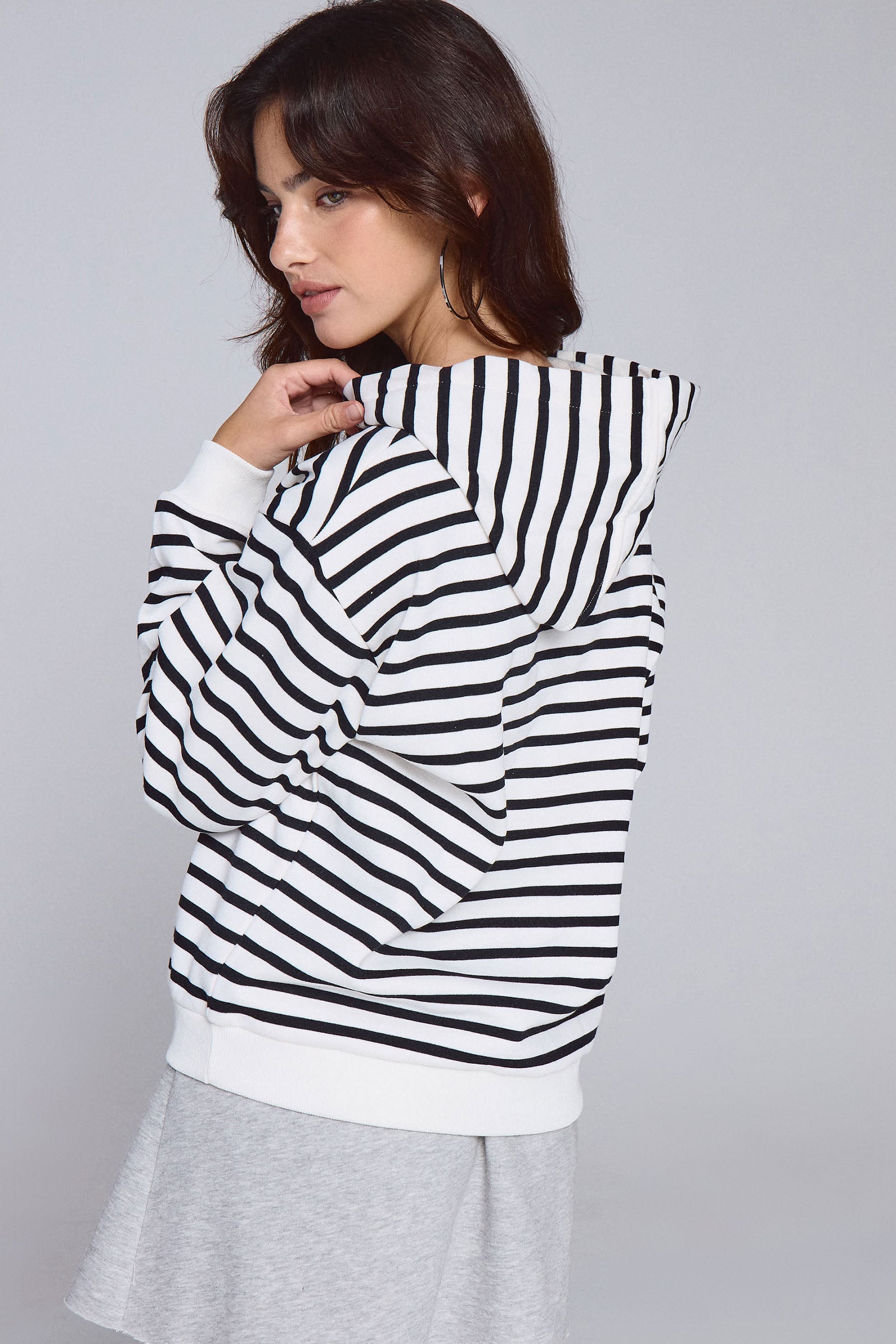 פוטר קפוצ'ון פסים דייזי