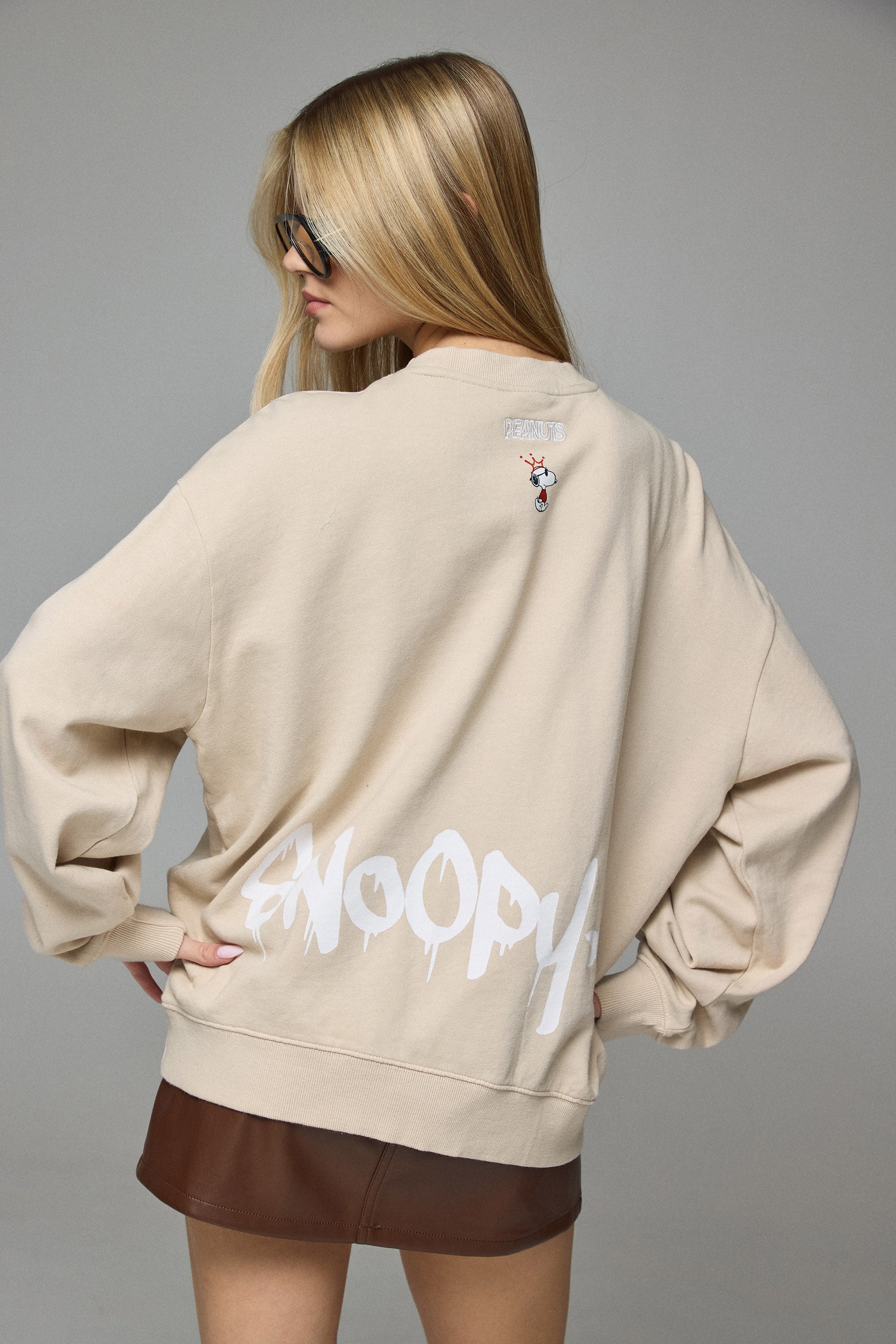 סווטשירט סנופי אבן