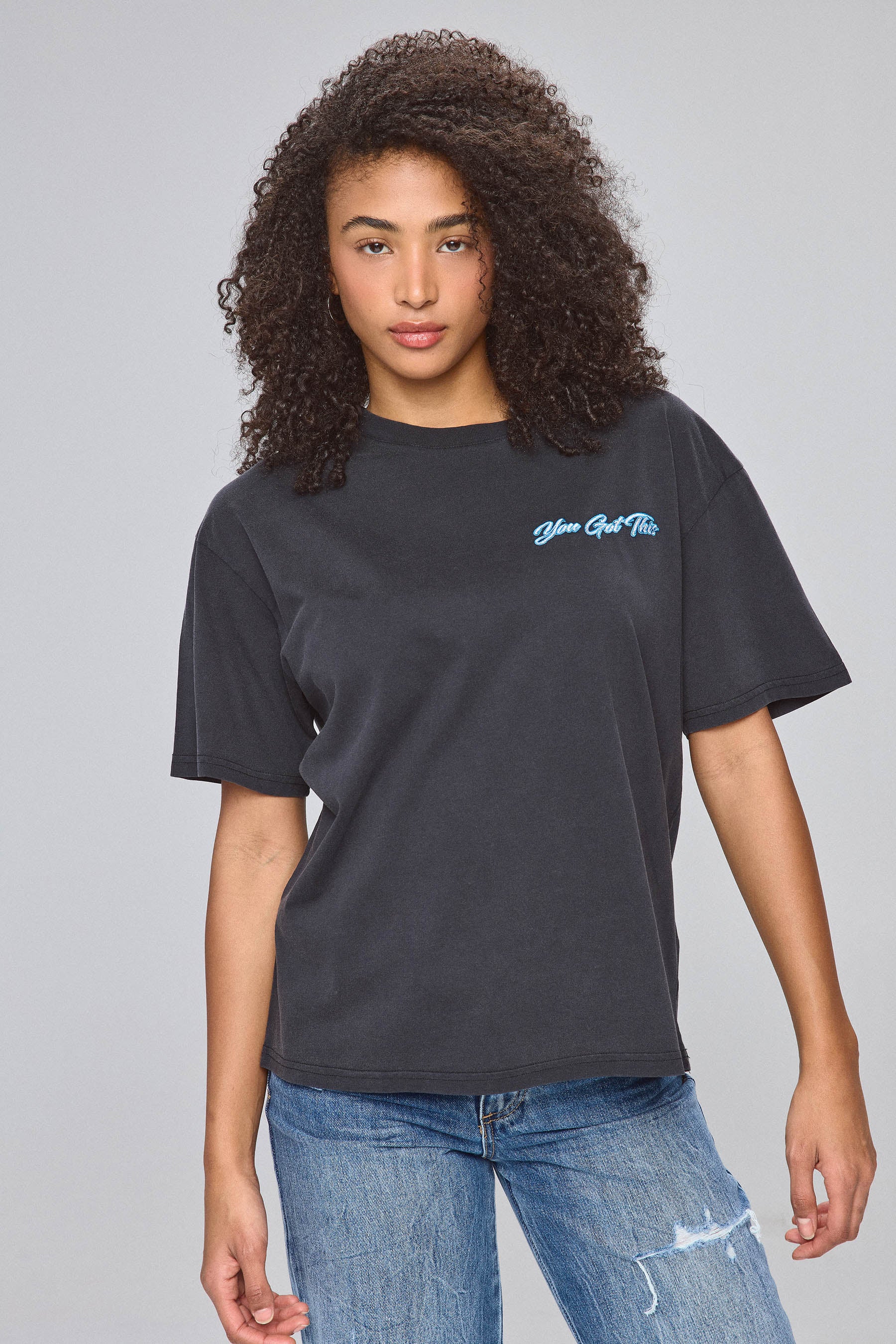 טי שטופה ורקמה