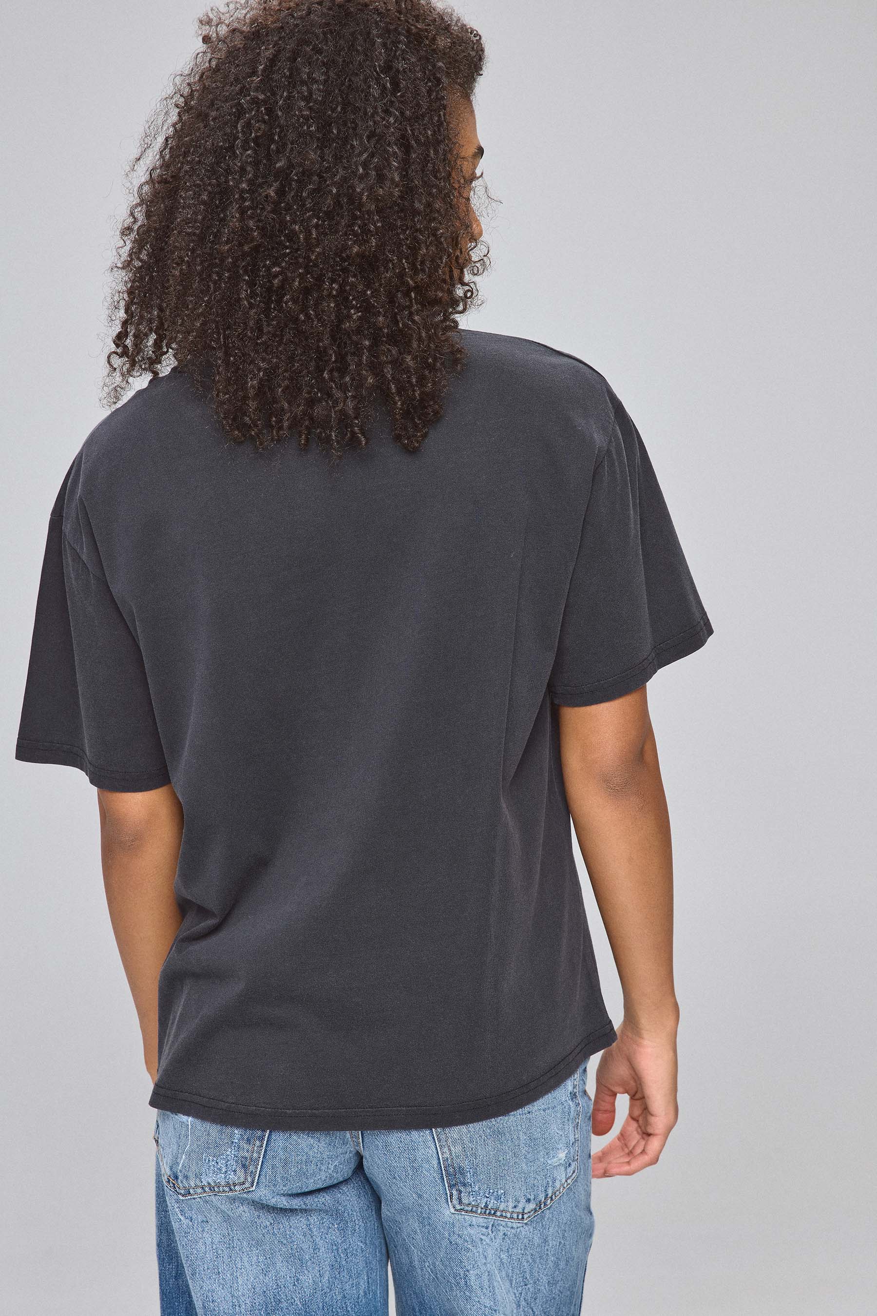 טי שטופה ורקמה