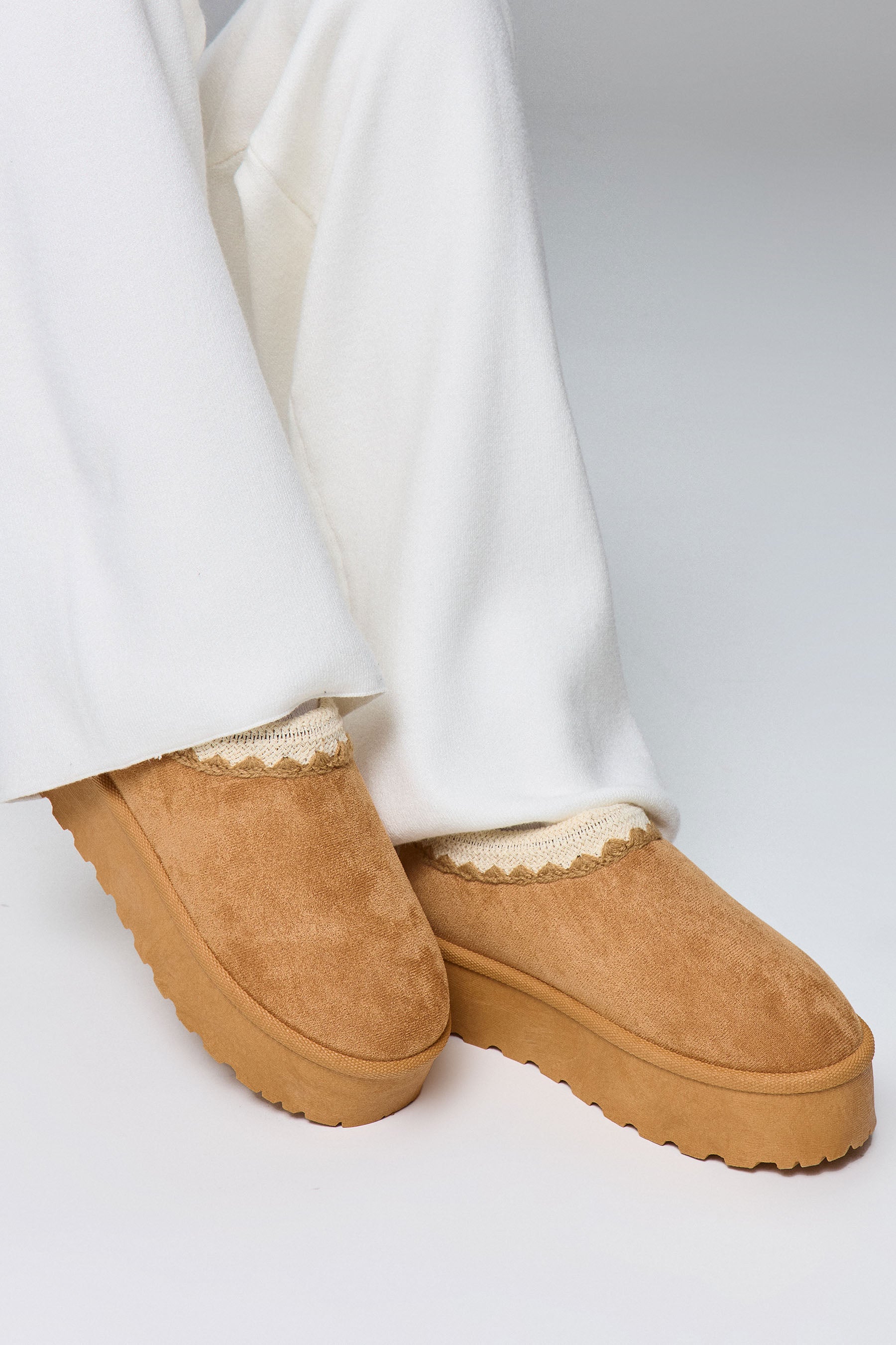 נעלי בית בריידי