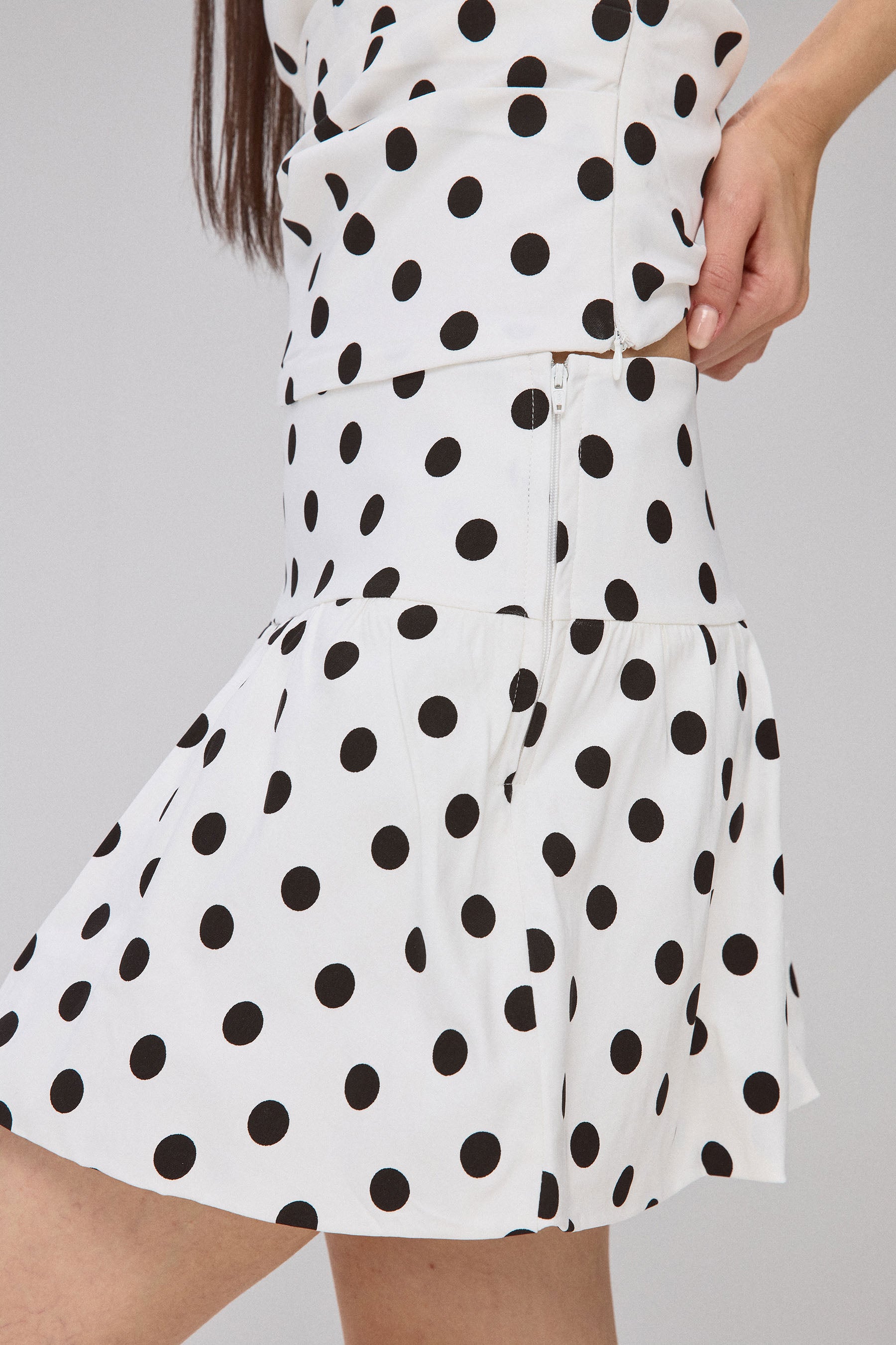 חצאית בלון דוטס סט