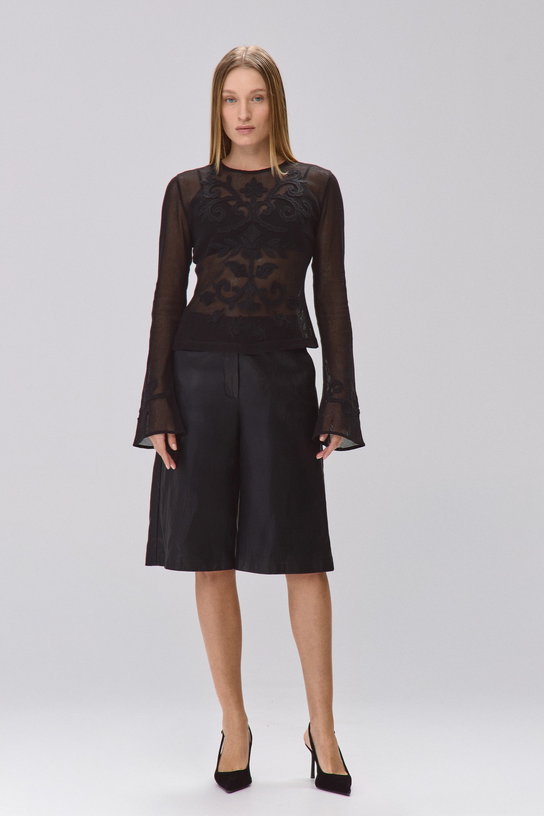 S חולצת תחרה