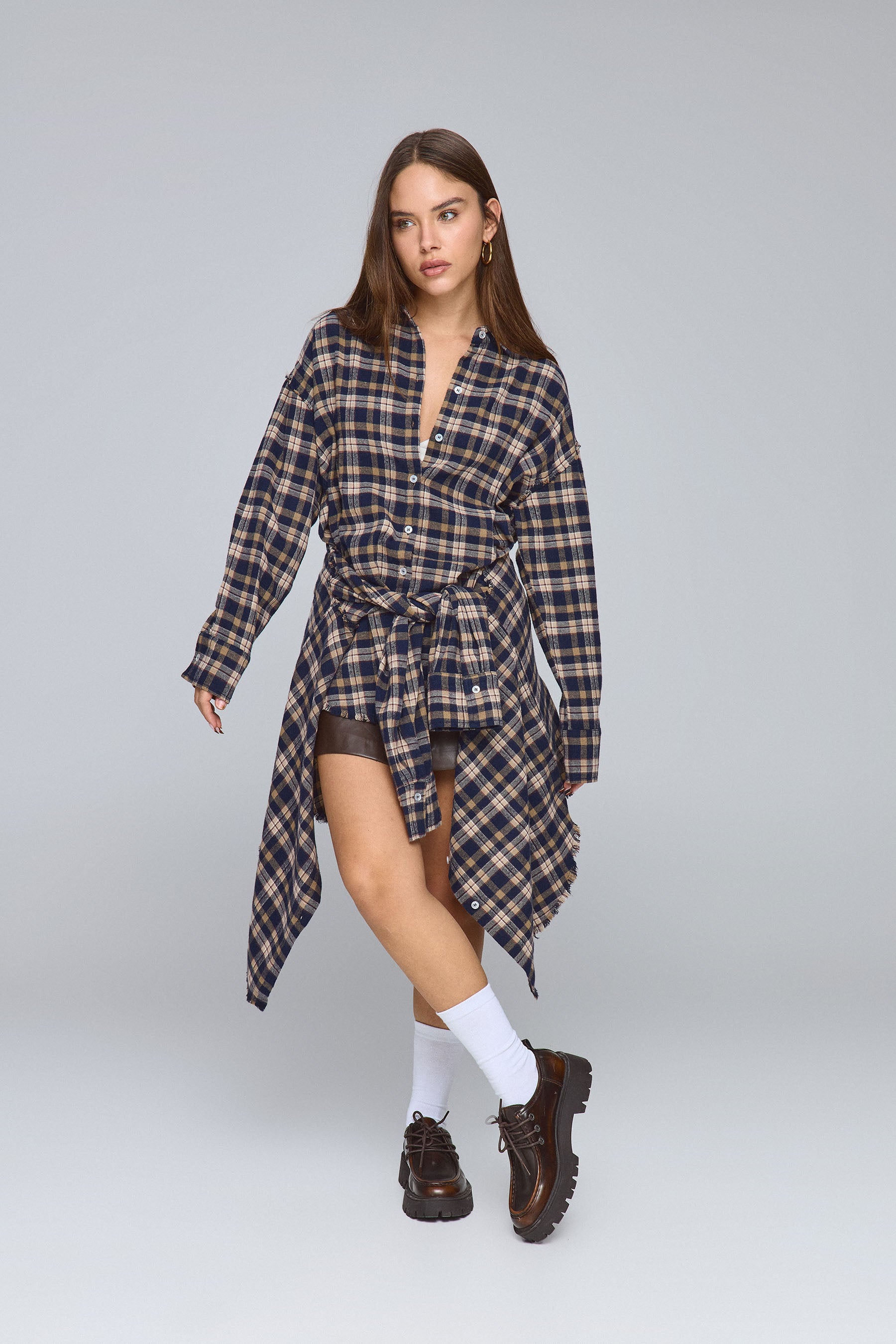 חולצת משבצות רואו