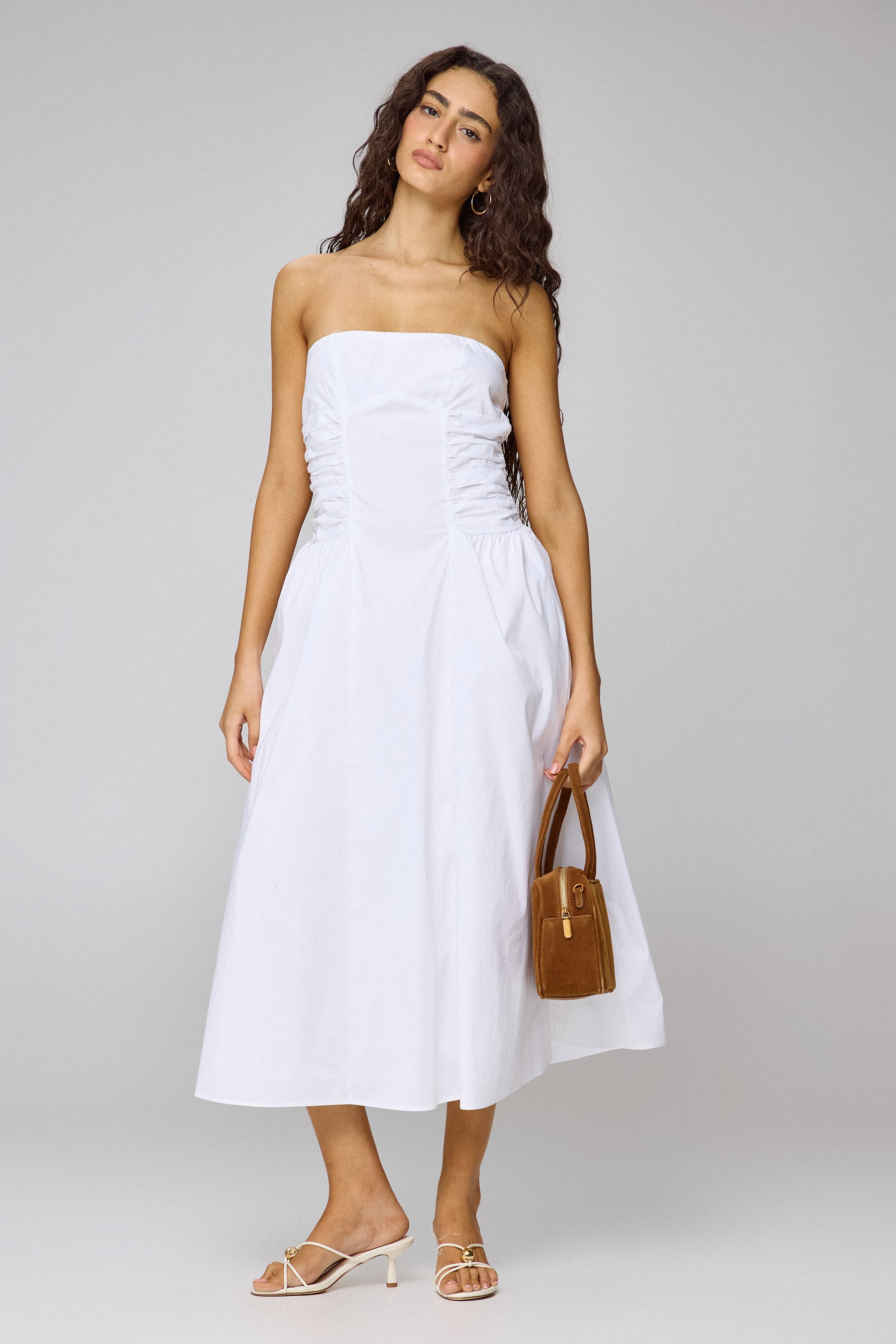 שמלת סטרפלס ויקטוריה