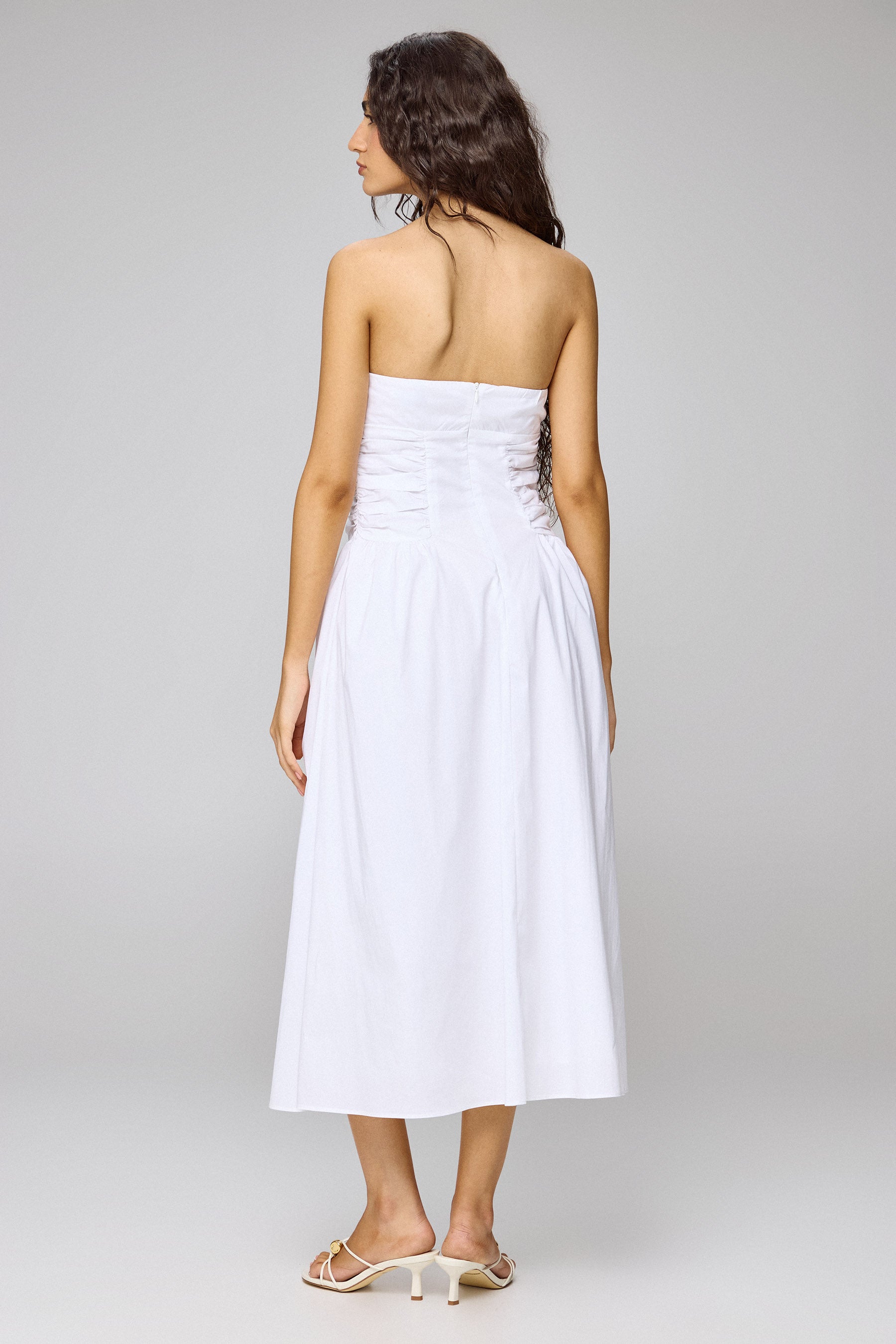 שמלת סטרפלס ויקטוריה