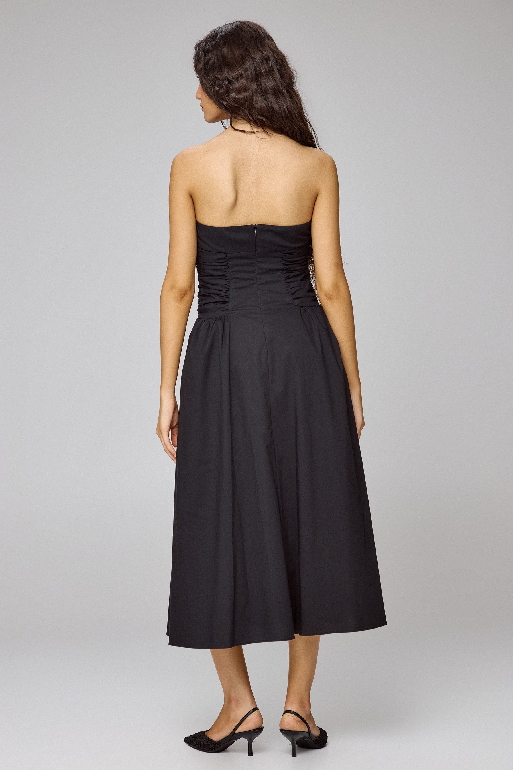 שמלת סטרפלס ויקטוריה