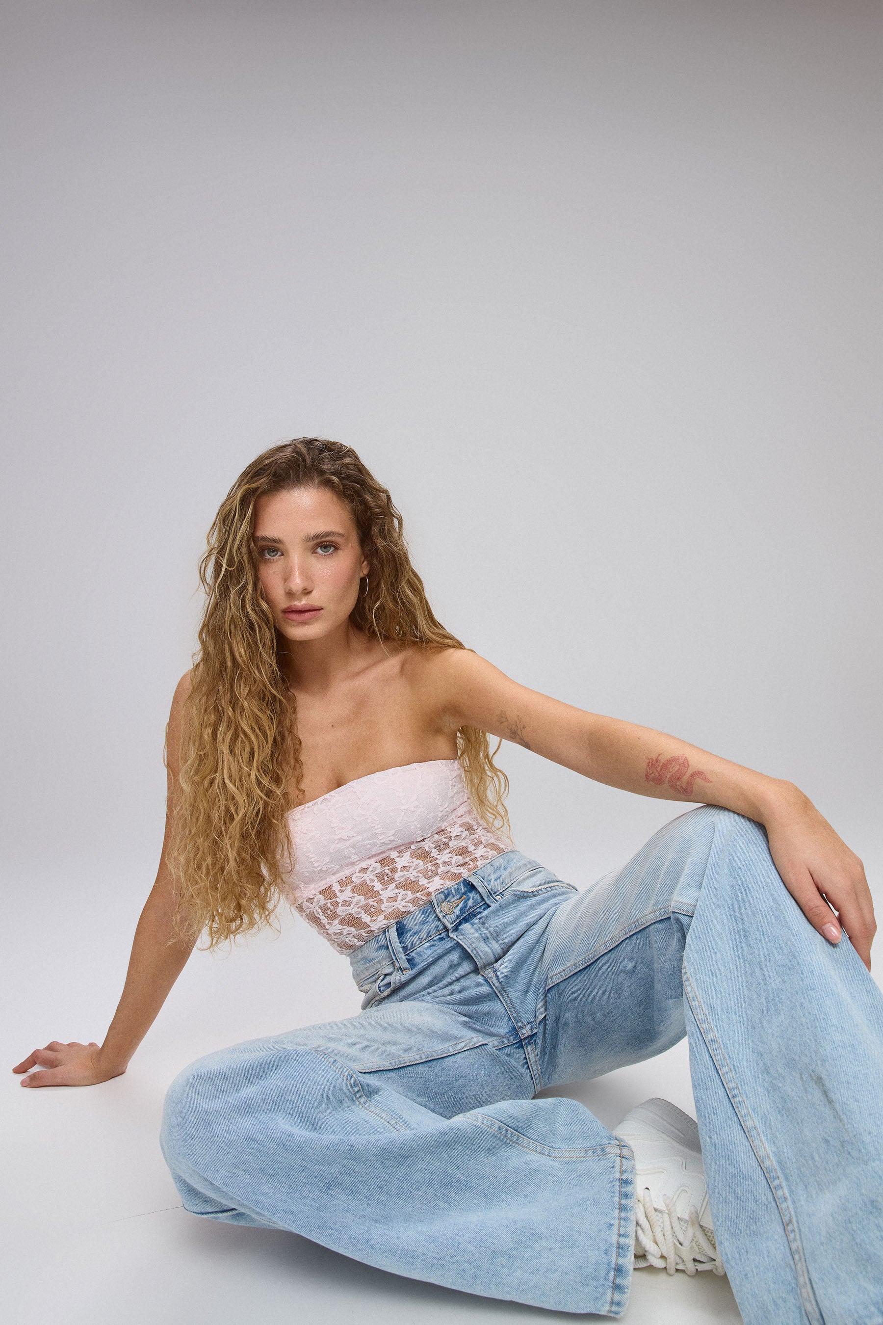 בגד גוף סטרפלס פלוואר