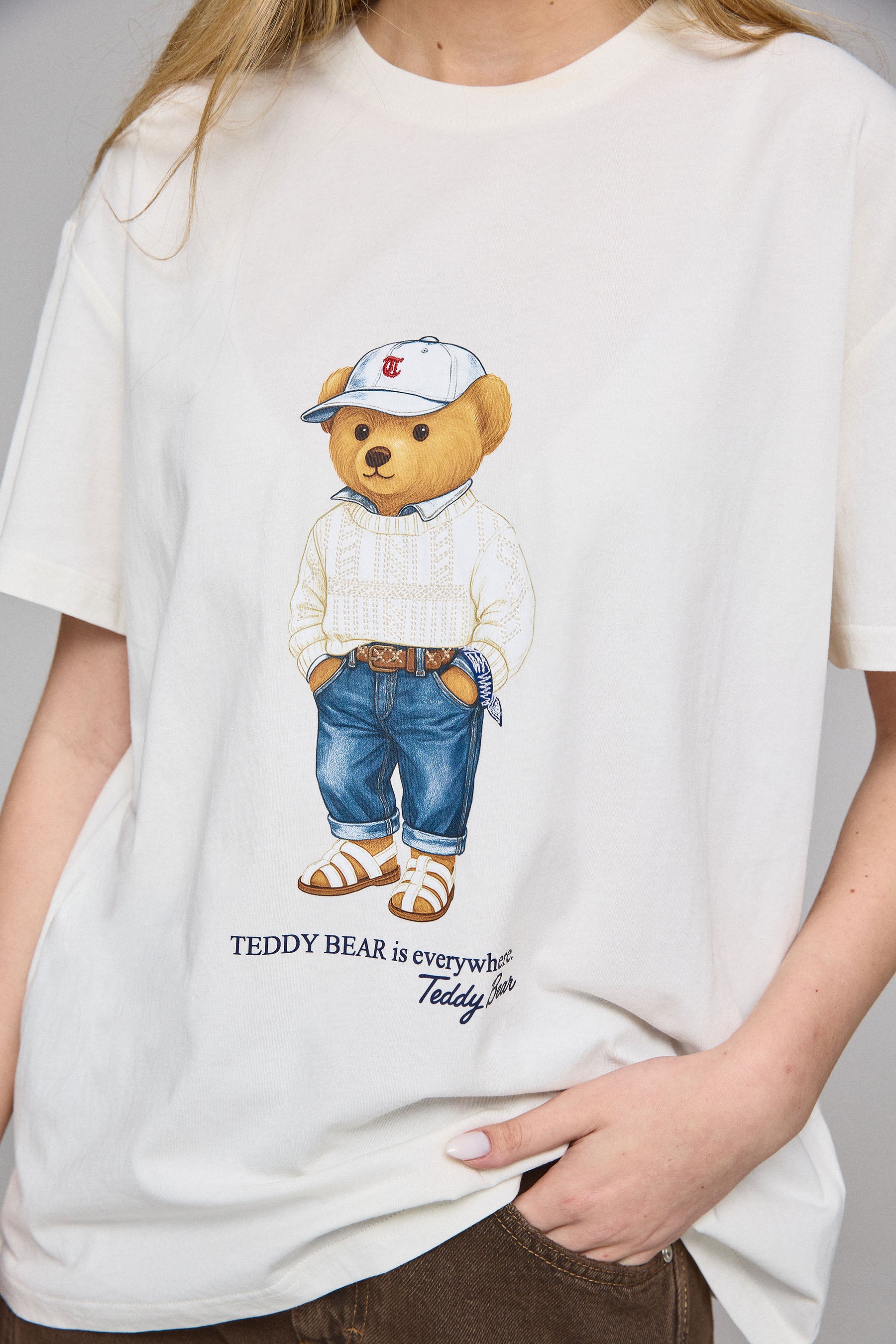 טישירט אוברסייז דובי ג'ינס