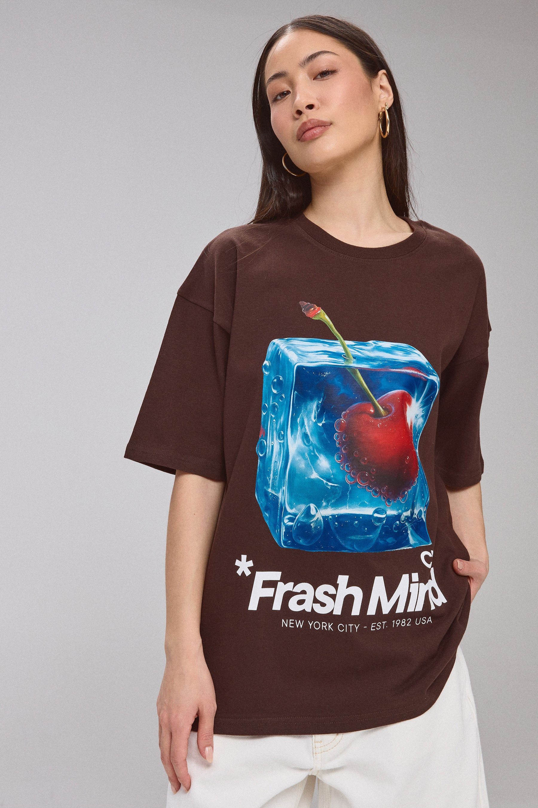 טישירט אוברסייז קובית קרח