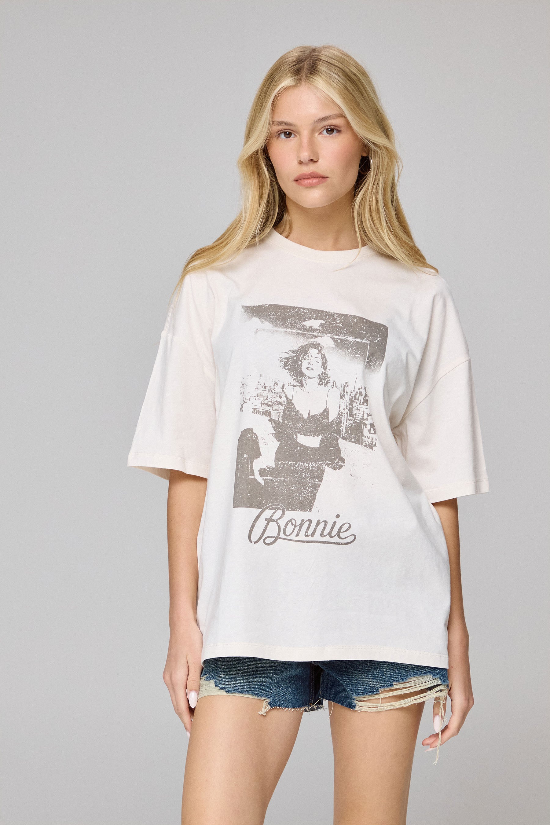 טישירט מודפסת בוני