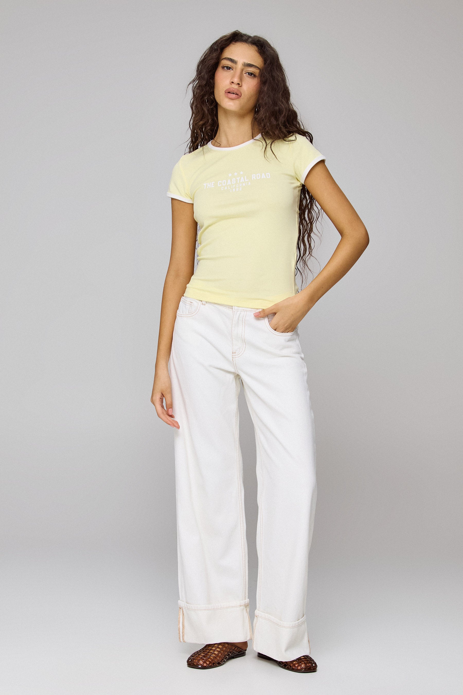 טי שירט צמודה שני צבעים