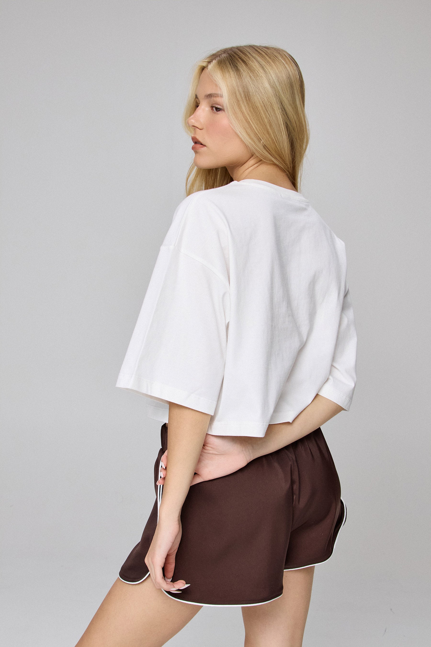 טישירט קרופ פאצ' בראון סט