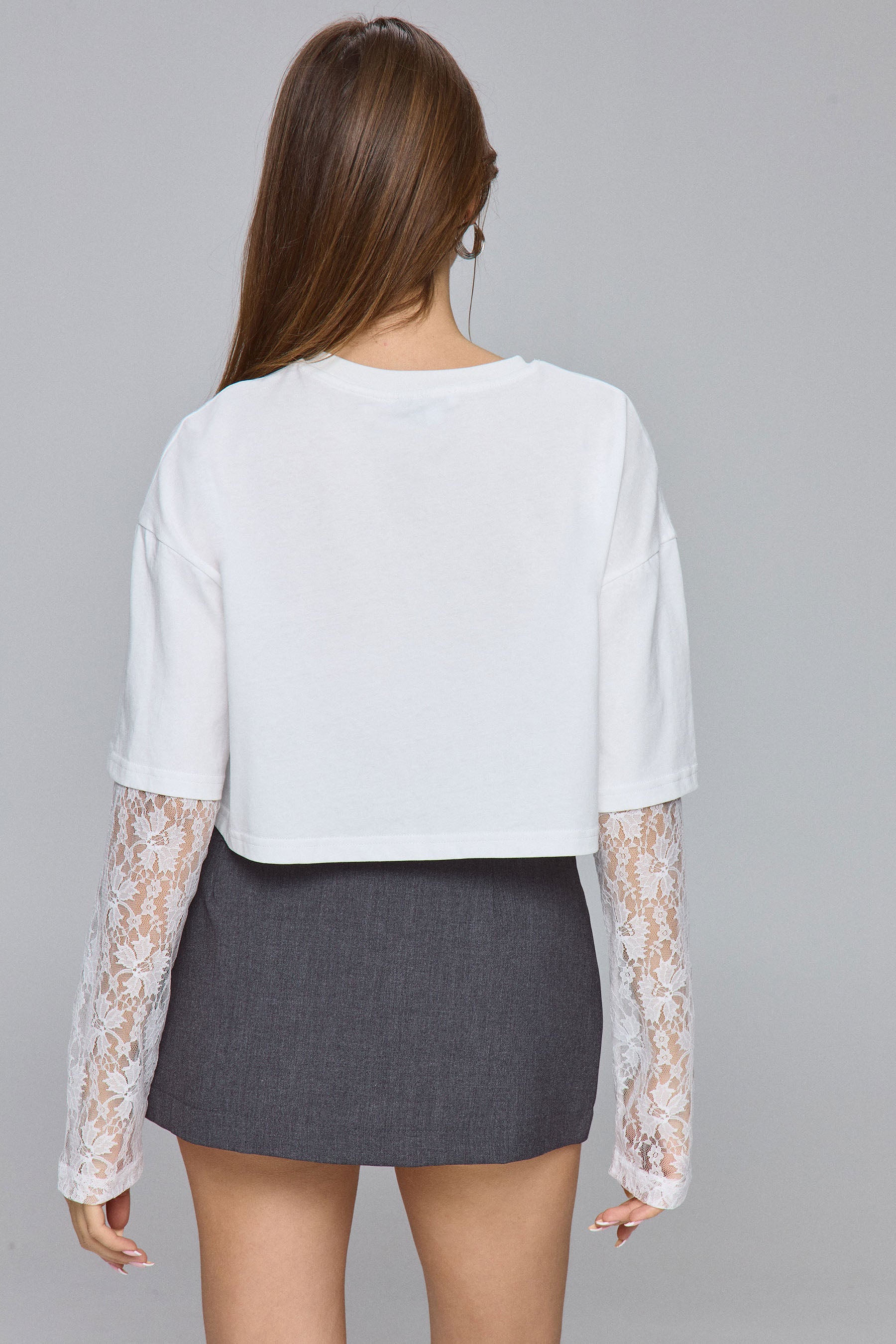 טי שירט שרוול תחרה