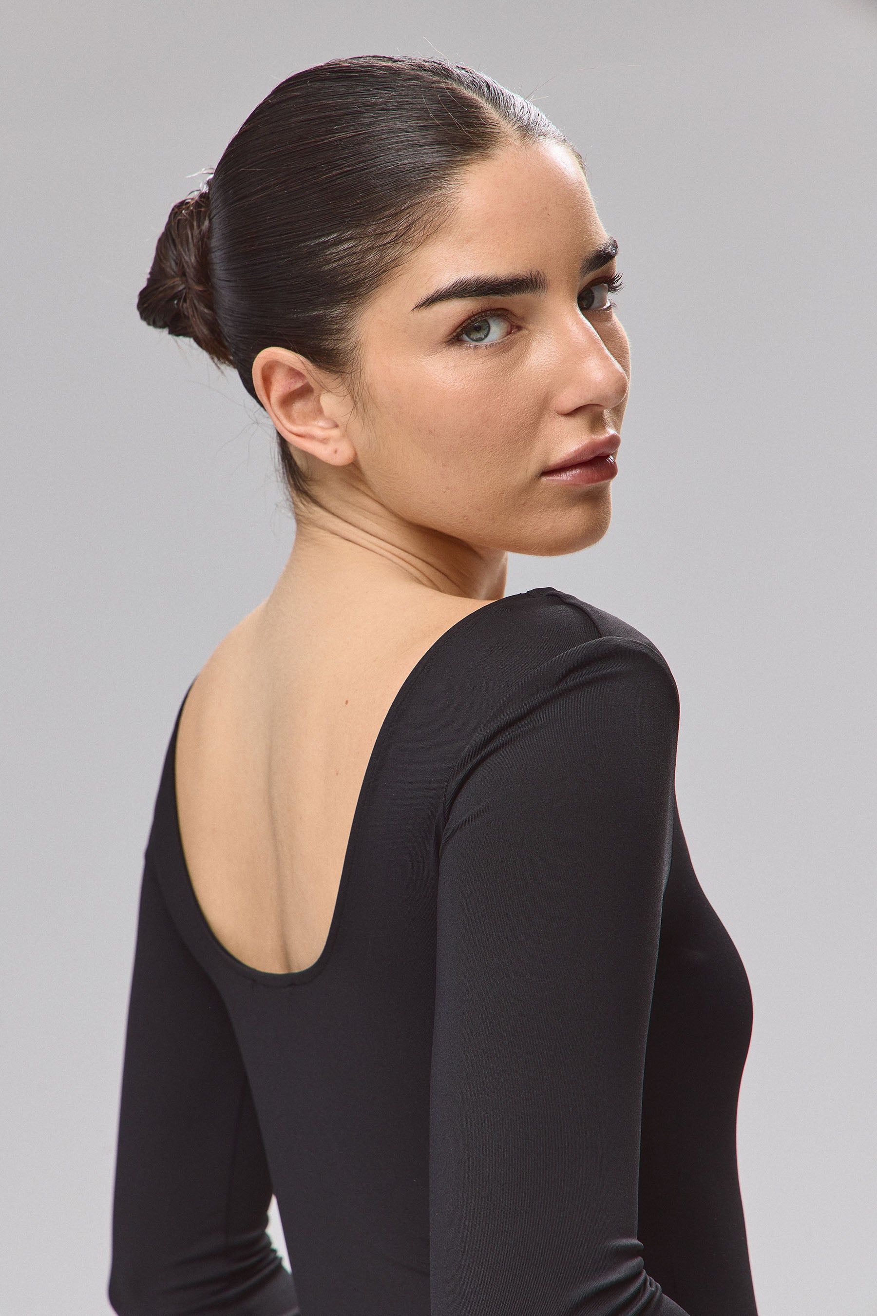 בגד גוף מפתח מרובע