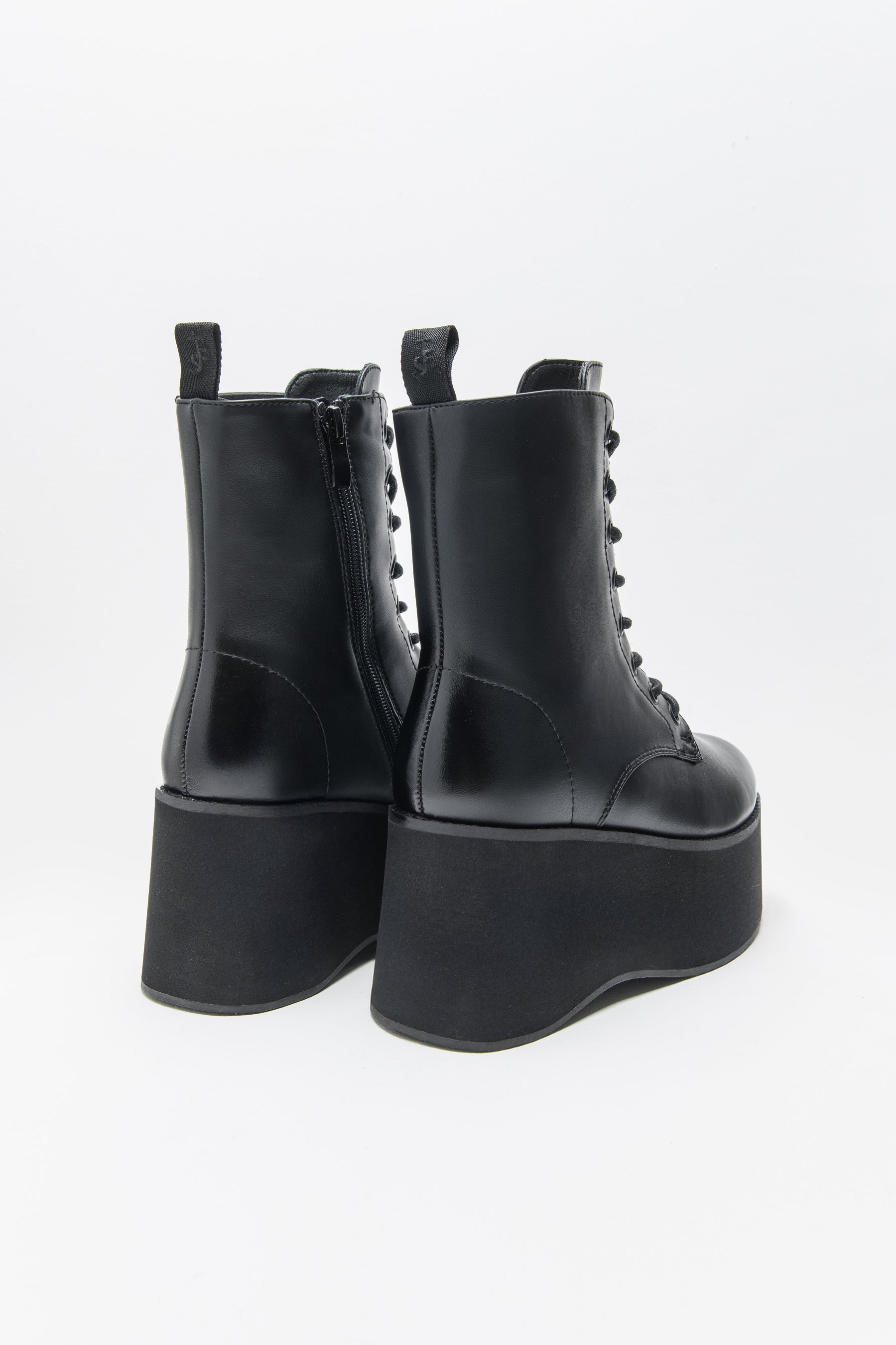 מגפון צ'רלי