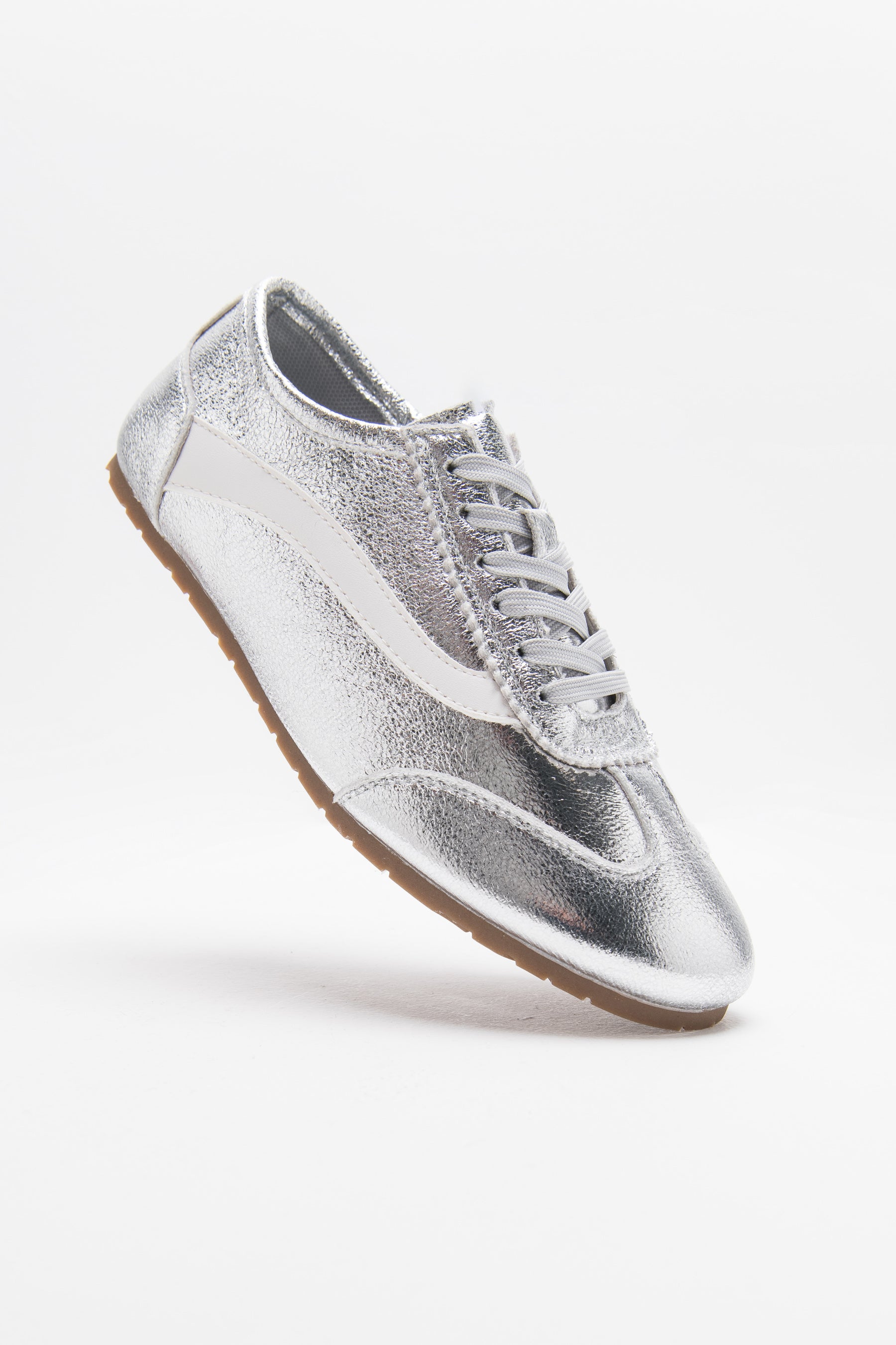 סניקרס הולי סילבר