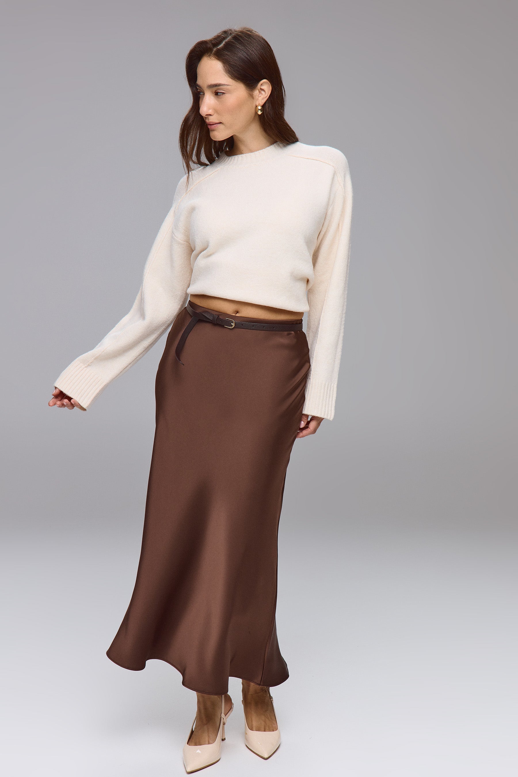 חצאית גלוסי מידי בראון