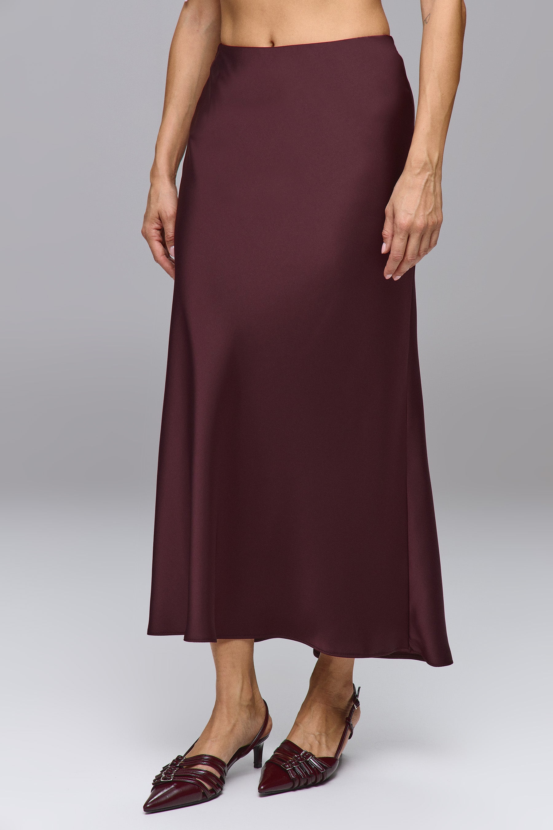 חצאית גלוסי מידי חציל