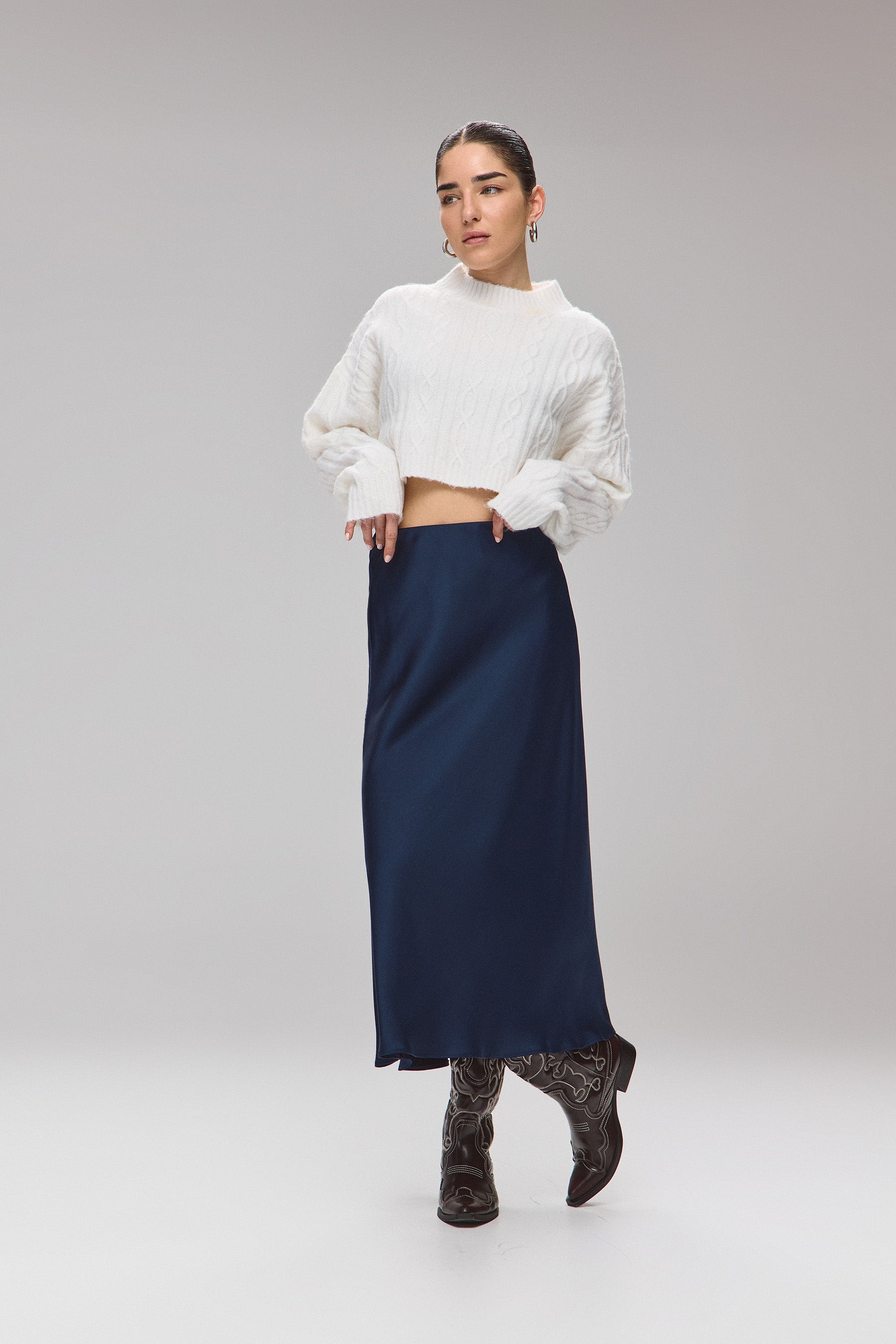 חצאית גלוסי מידי נייבי