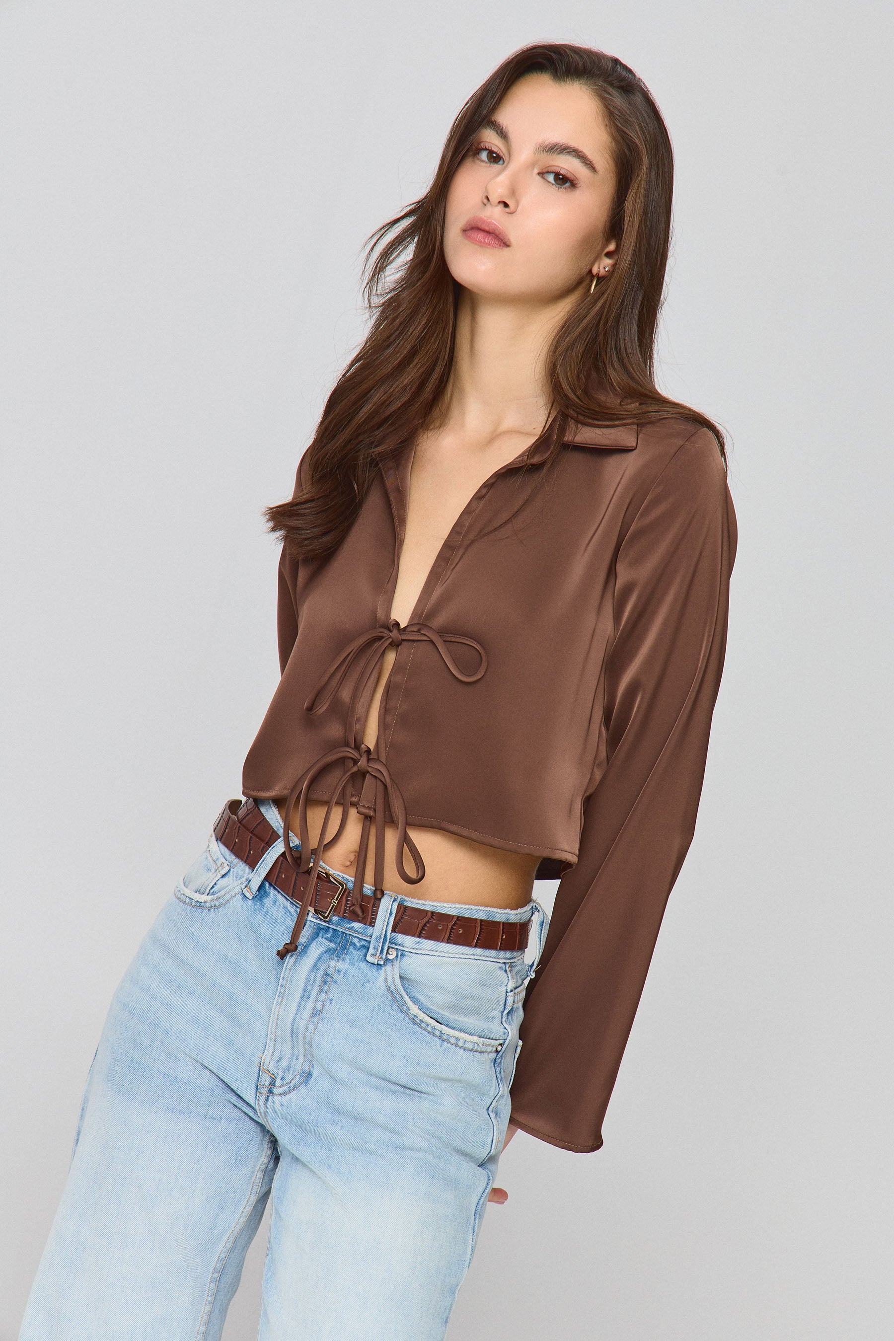 חולצת קרופ גלוסי קשירה קולור