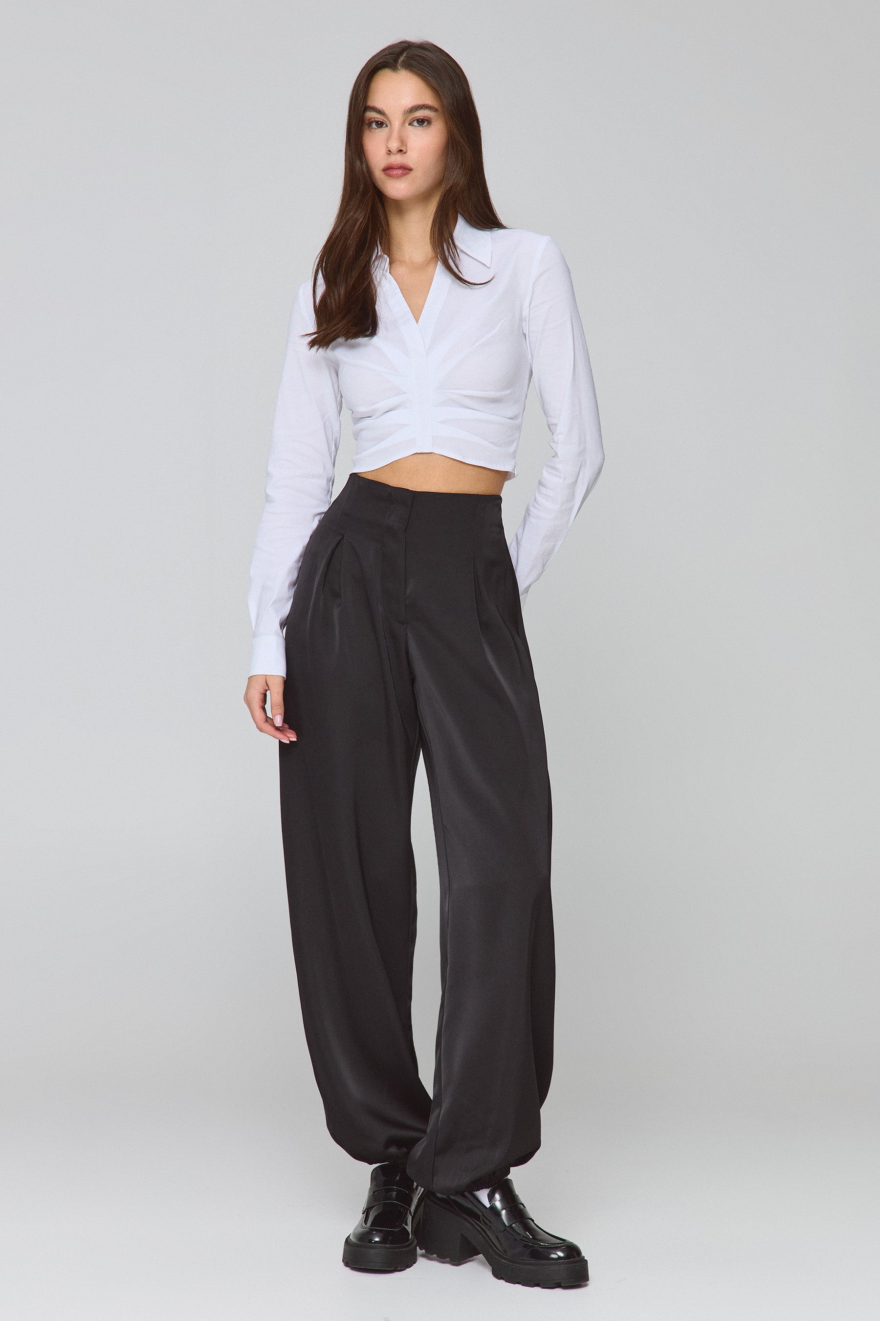 חולצת נעמי קרופ קפלים