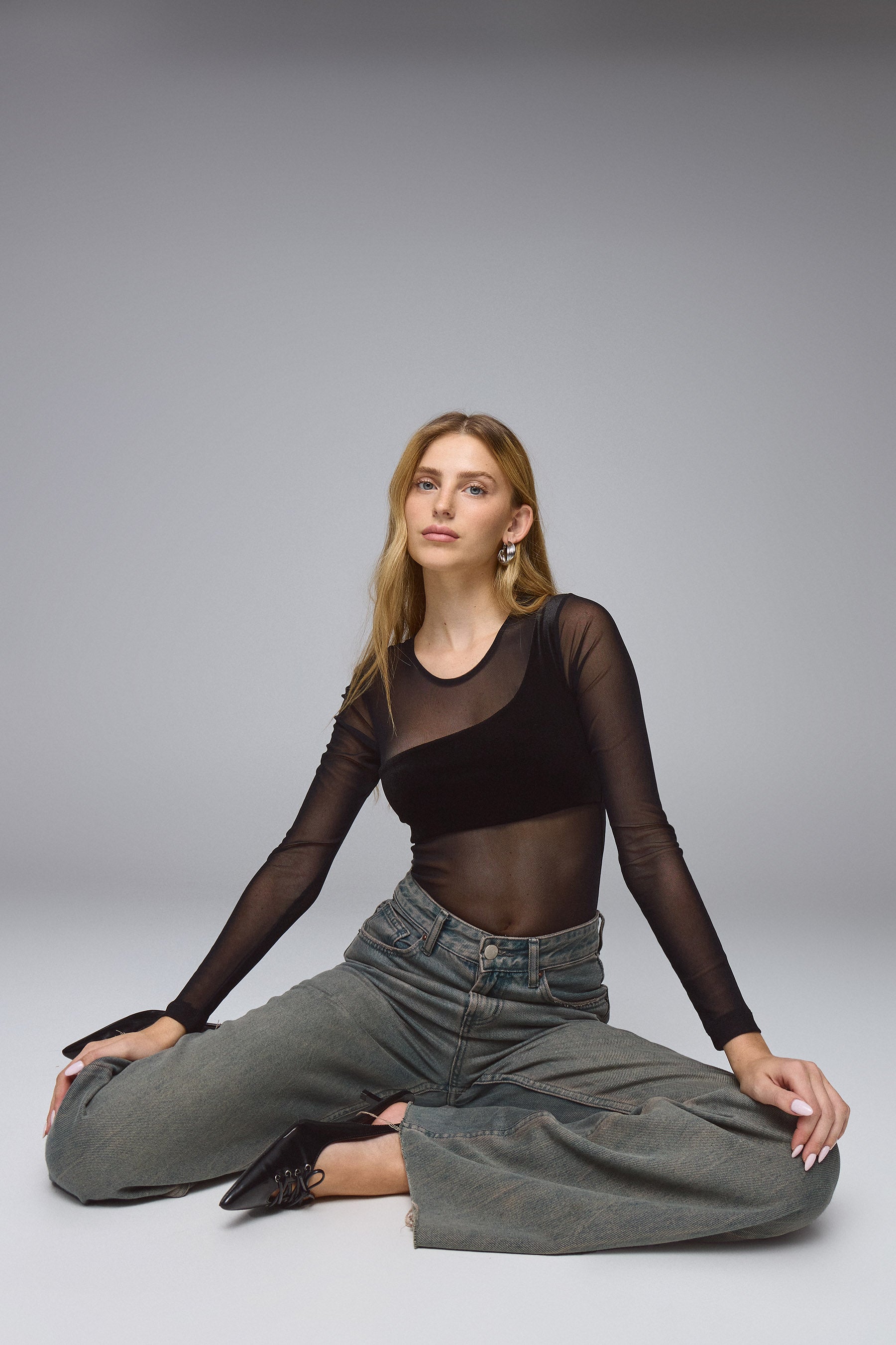 בגד גוף רזיל עם קטיפה