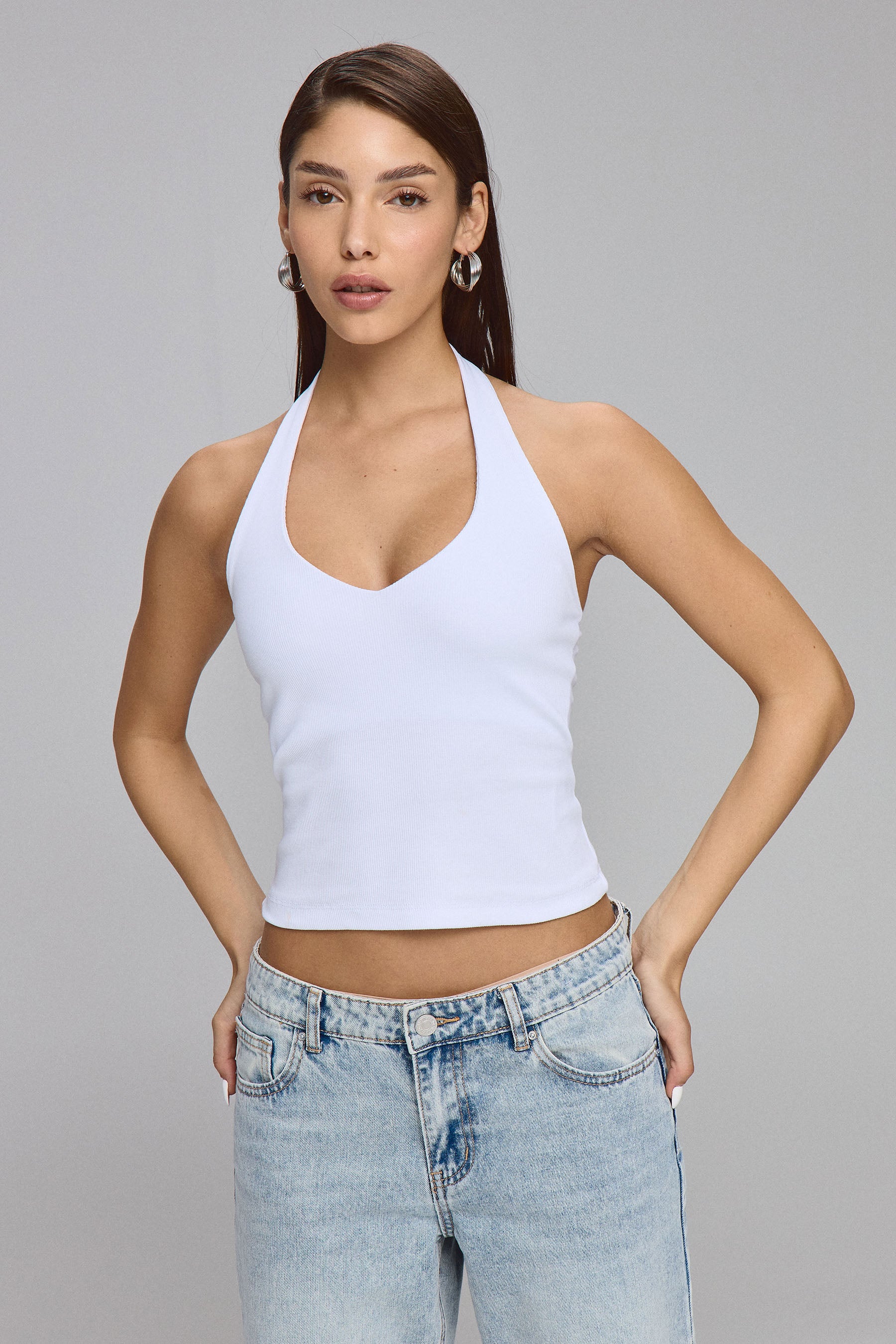 גופיית קולר קלואי בלאק & וויט