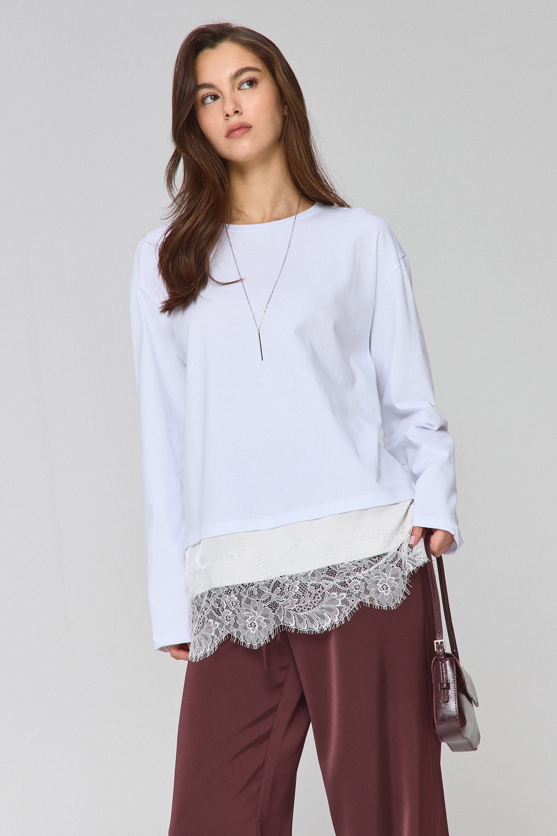 טישירט אוברסייז שילוב תחרה וויט