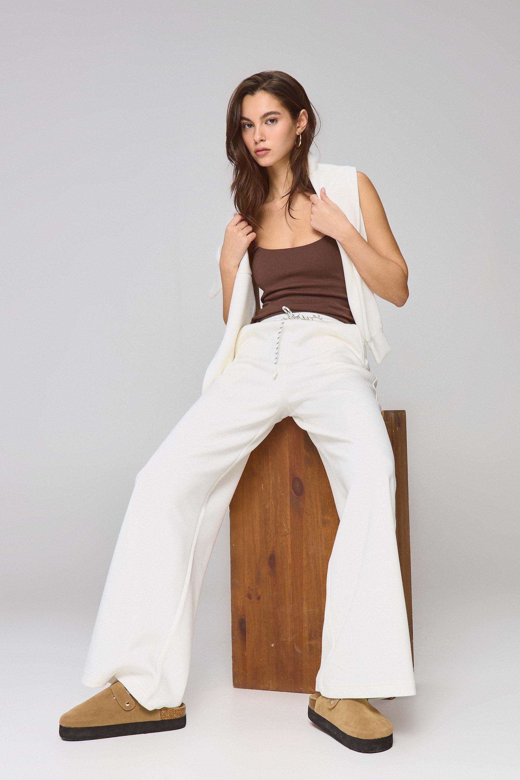 גופייה כתפיות הנס