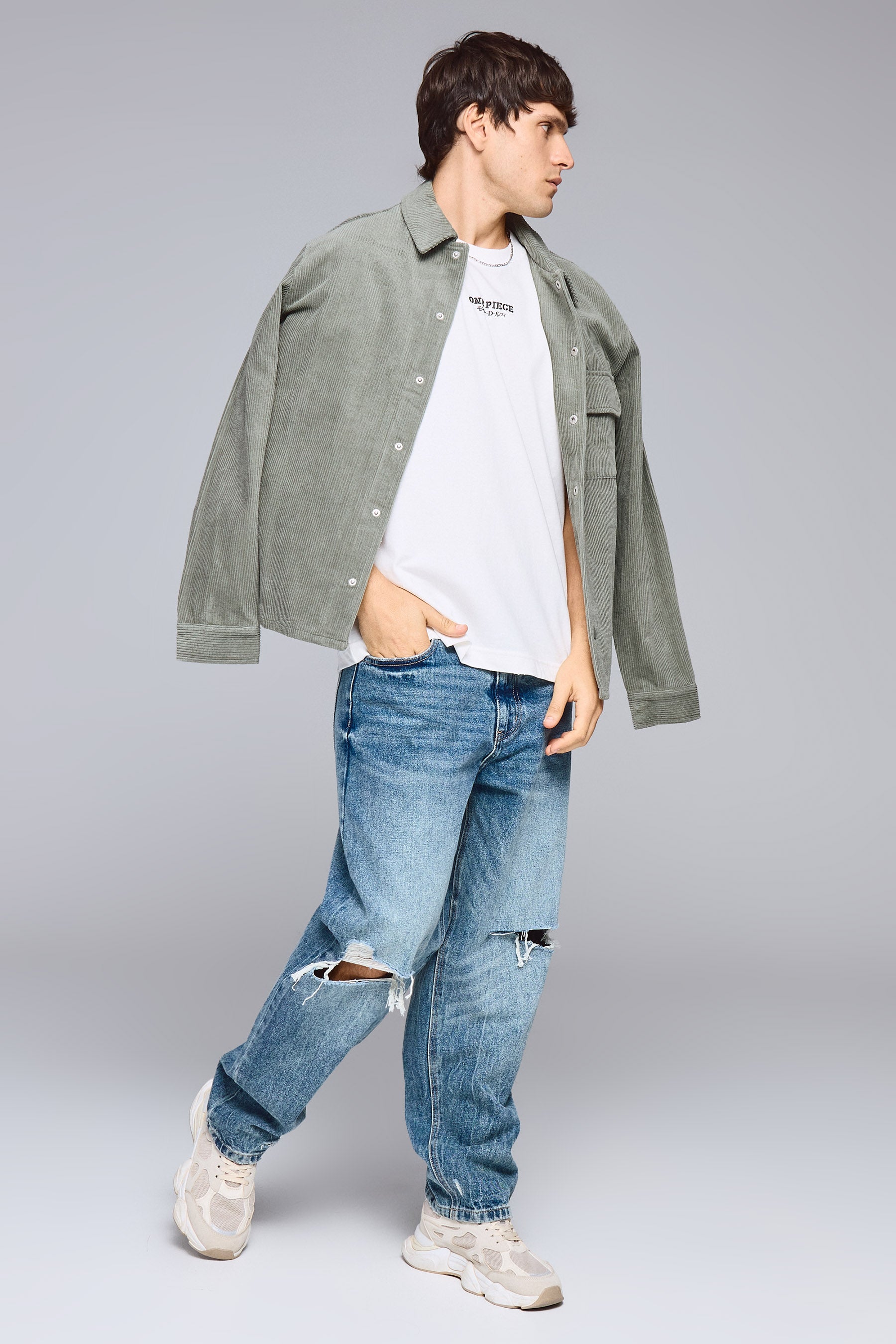 חולצת קורדורוי עם כיס