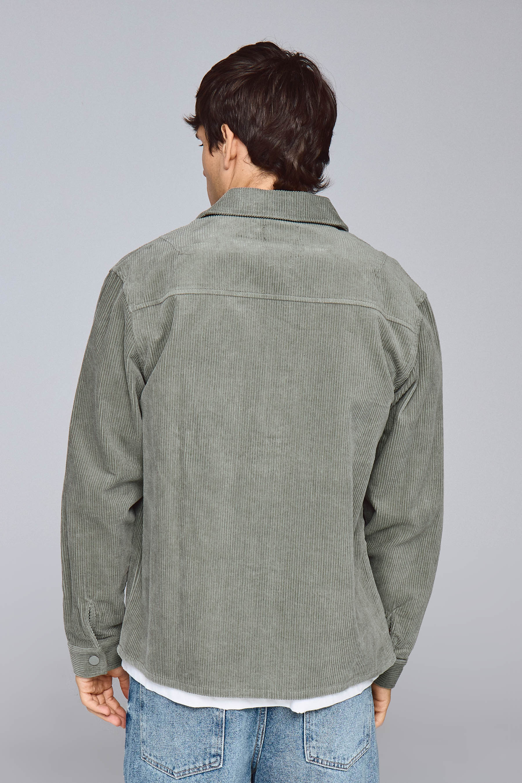 חולצת קורדורוי עם כיס