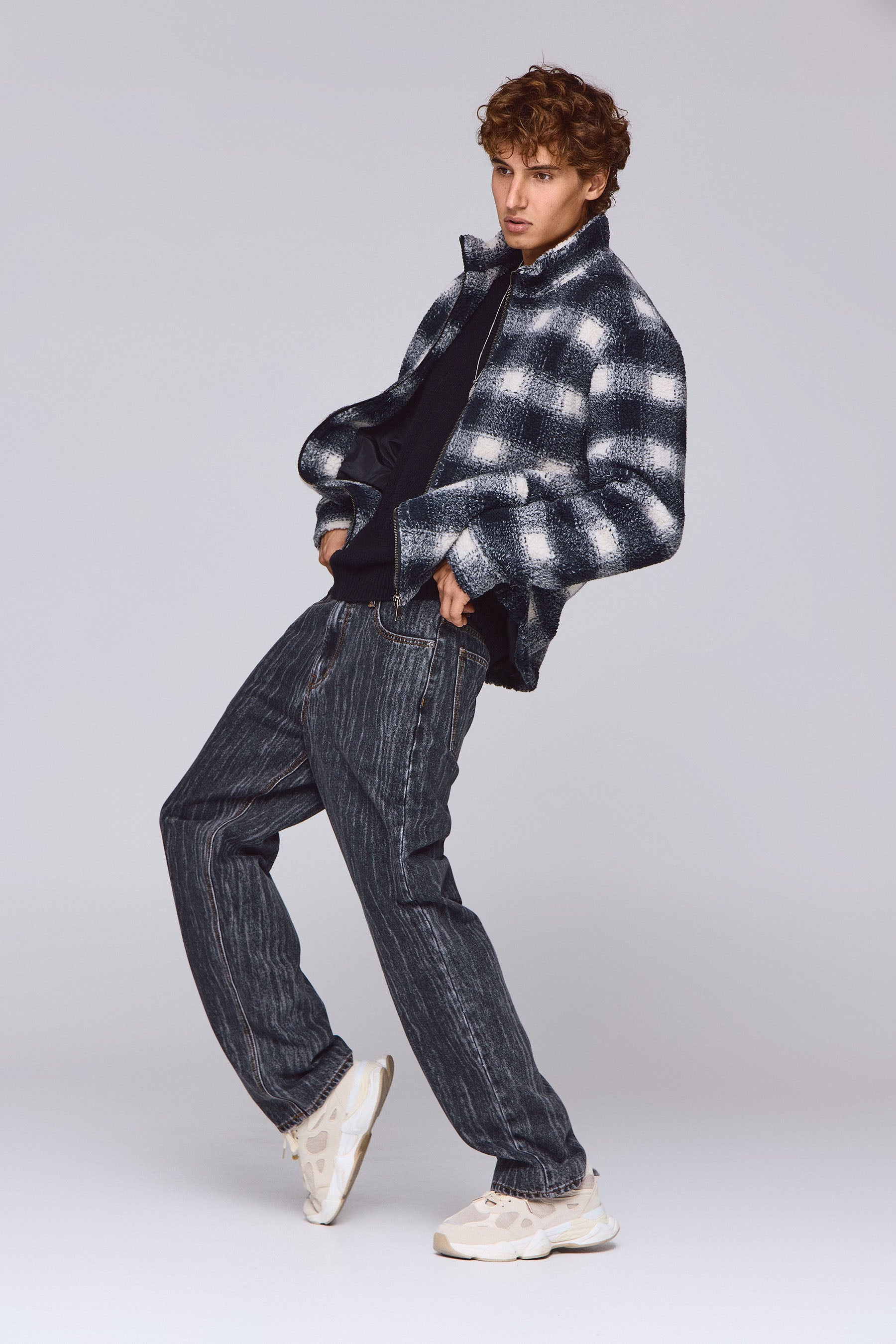 גינס טקסטורה גריי