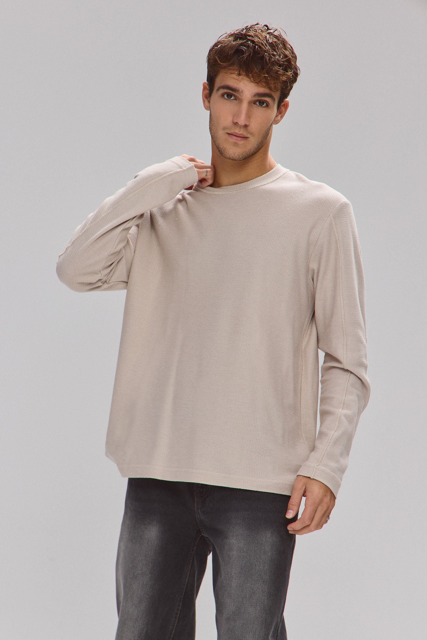 טי מונטי שרוול ארוך