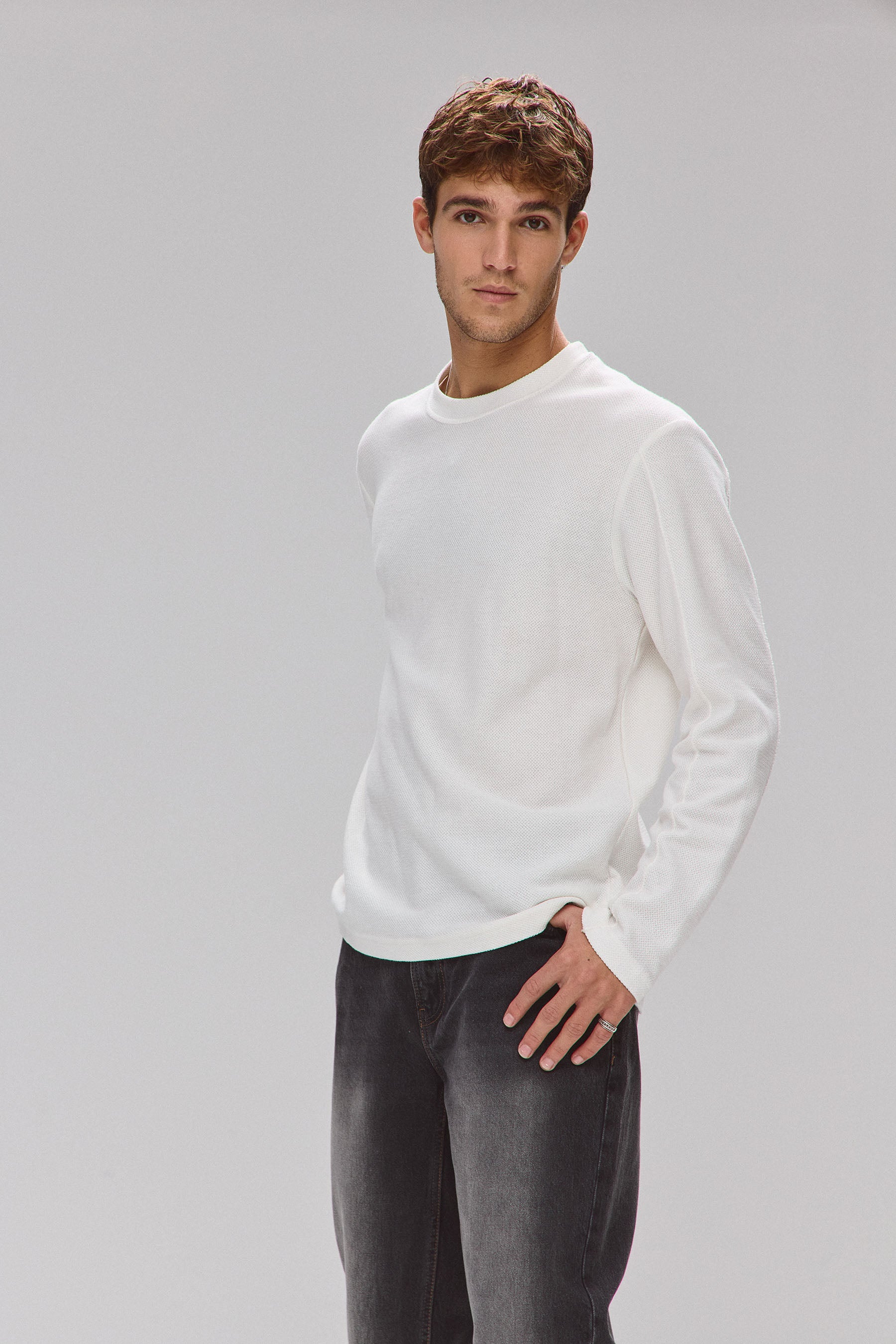 טי מונטי שרוול ארוך