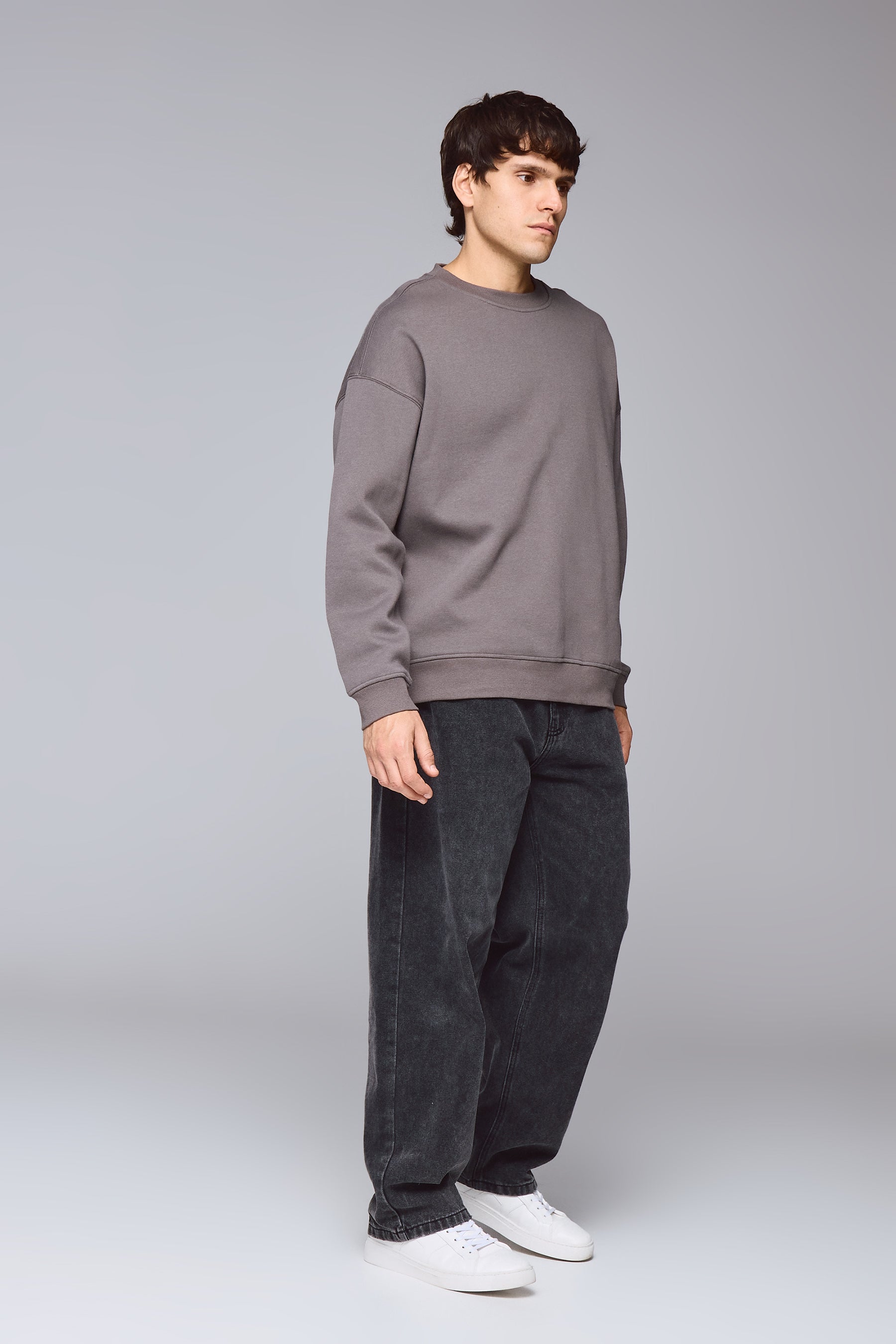 סווטשרט בייסיק ניקי