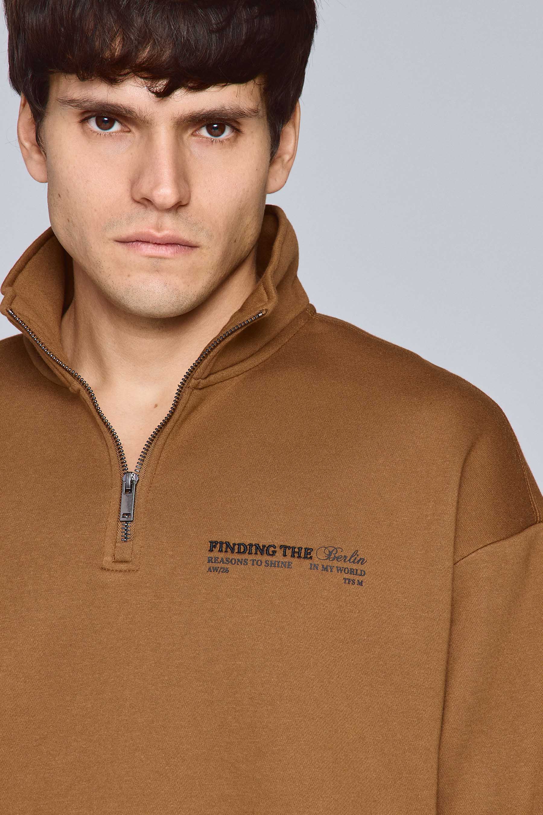 סווטשרט חצי זיפר