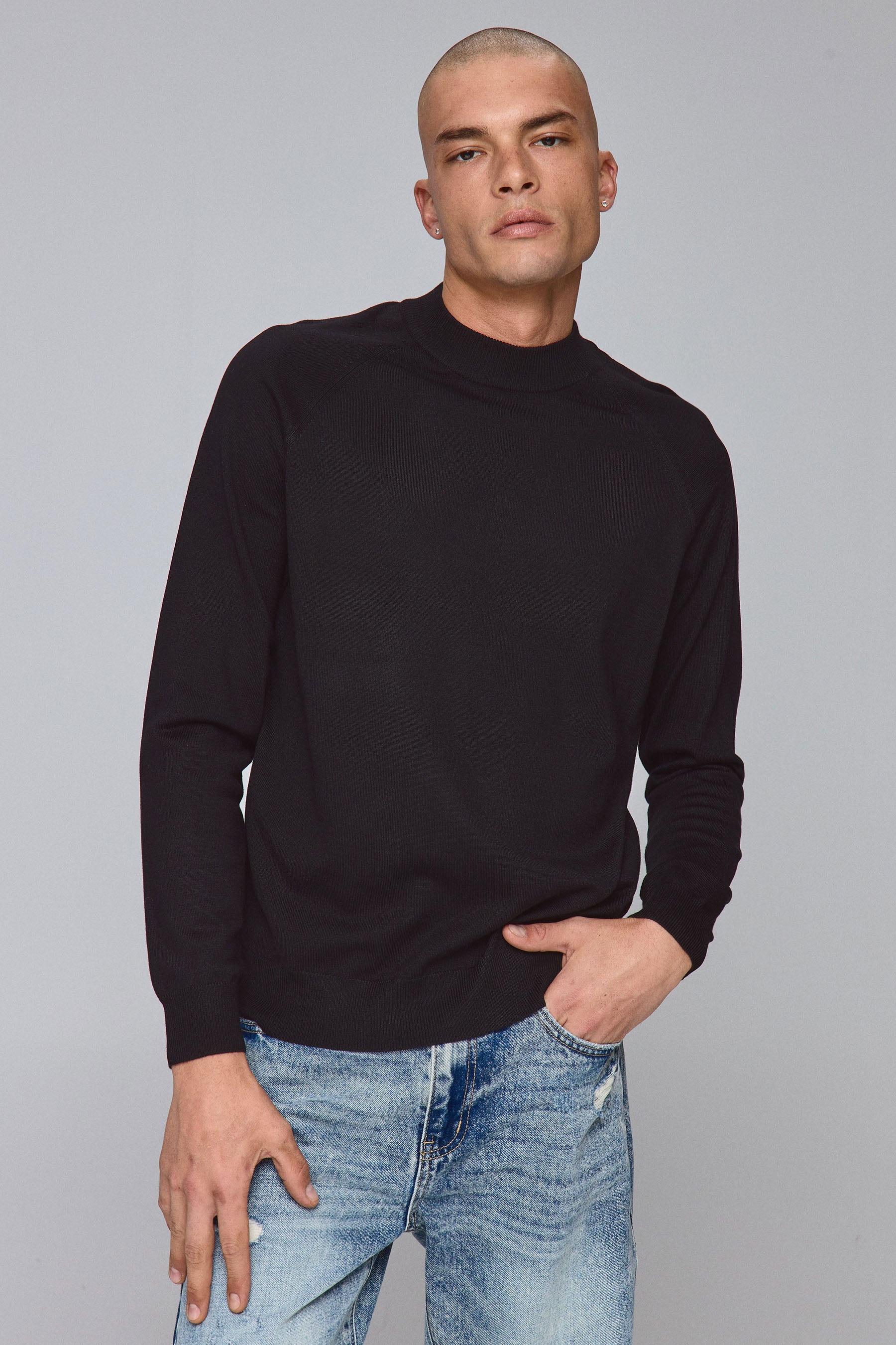 סריג צווארון גבוה