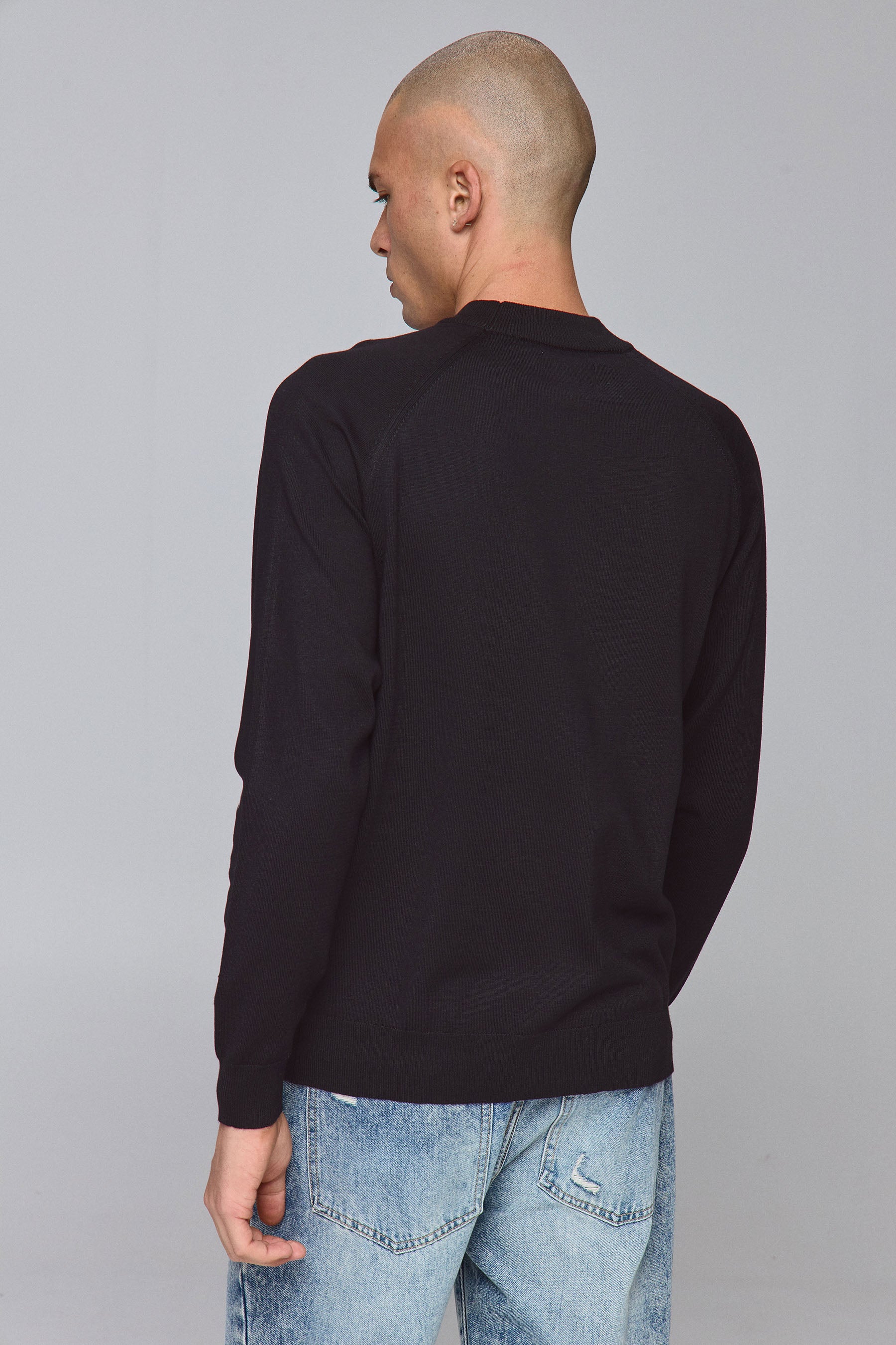 סריג צווארון גבוה