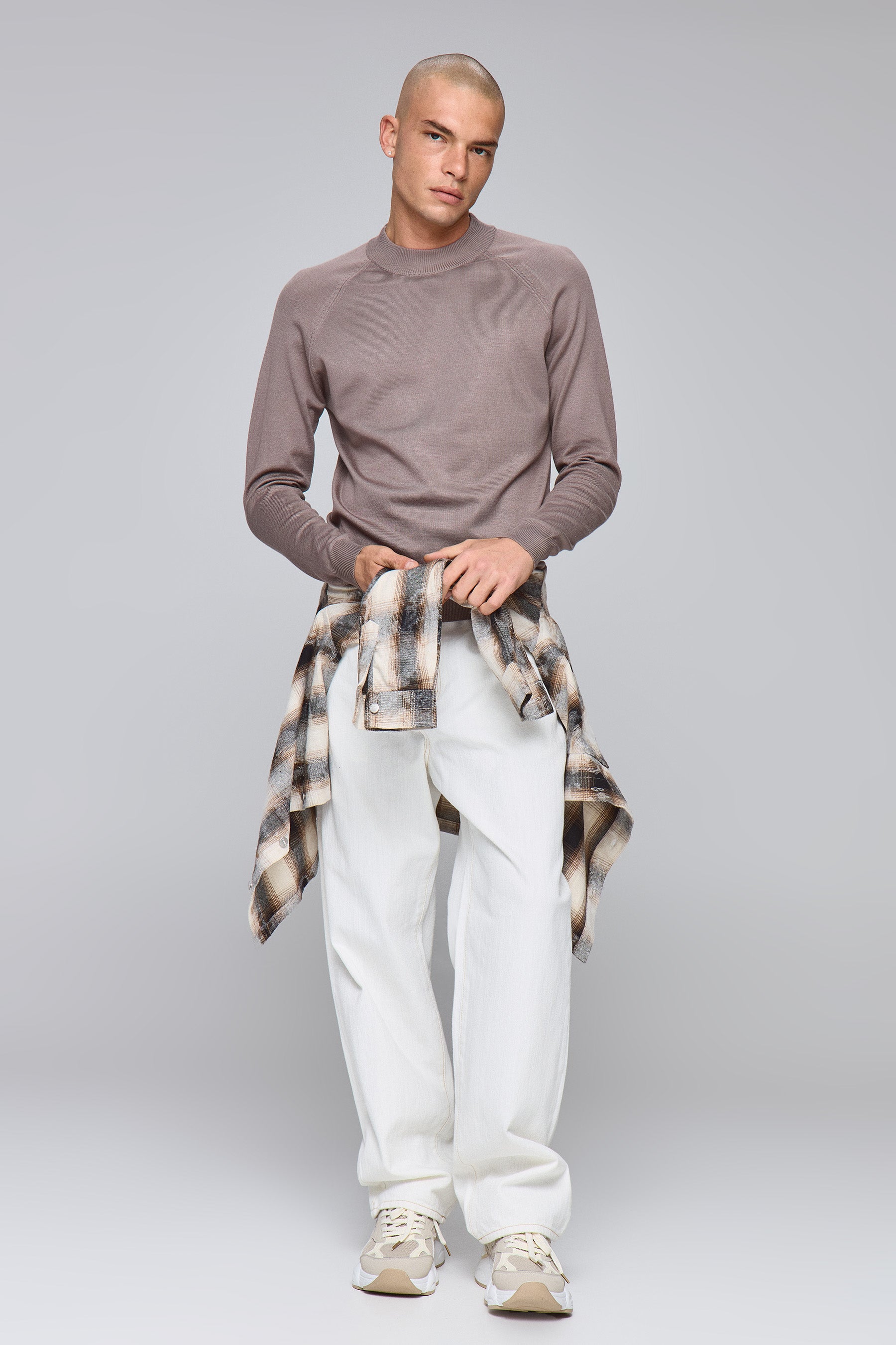 סריג צווארון גבוה