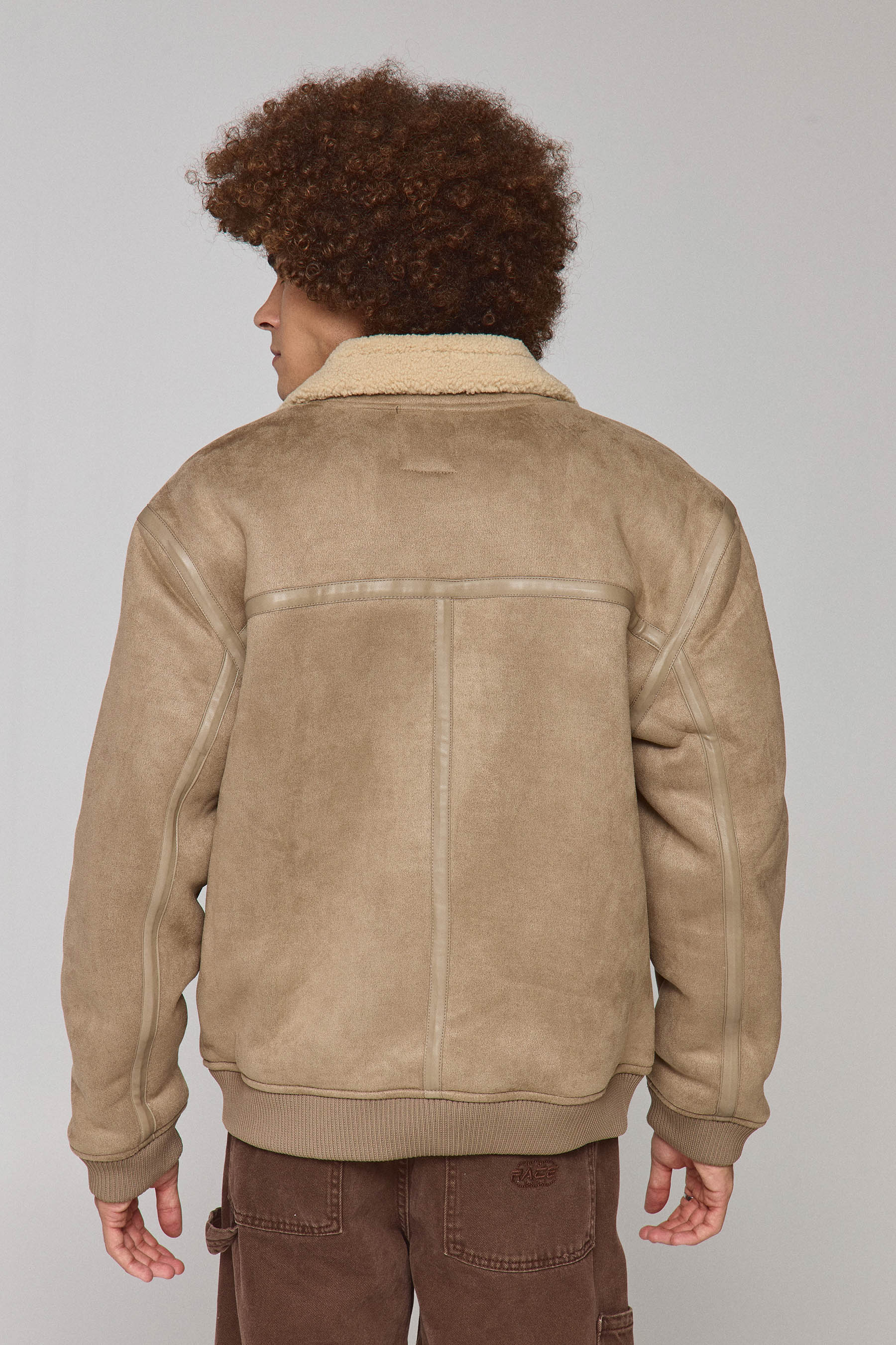 ג'קט פרווה וזמש