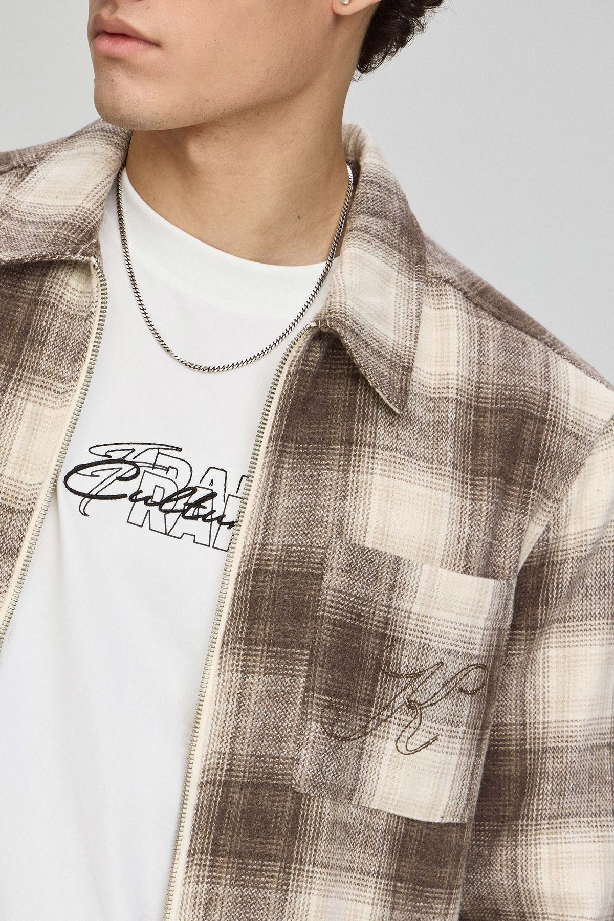 גקט K משובץ